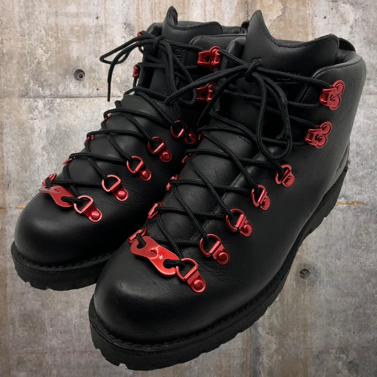 DANNER×snow peak(ダナー×スノーピーク) GORE-TEX TRAIL FIELD PRO./トレイルフィールド プロ/トレッキングブーツ D121015 27cm ブラック×レッド 84005 AI-JC 590342-0002