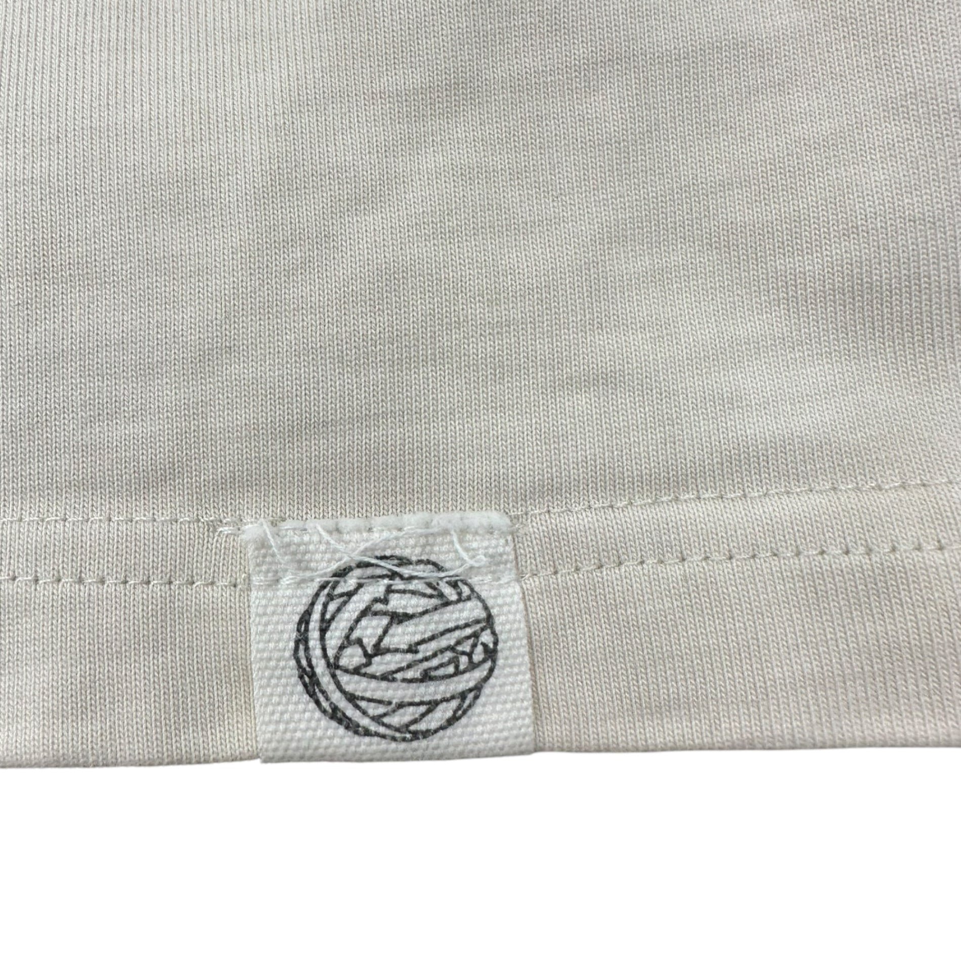 GEM(ジーイーエム) Clover charm sleeveless sleeveless cut and sew クローバー チャーム ノースリーブ カットソー ロシア気鋭ブランド FREE ベージュ