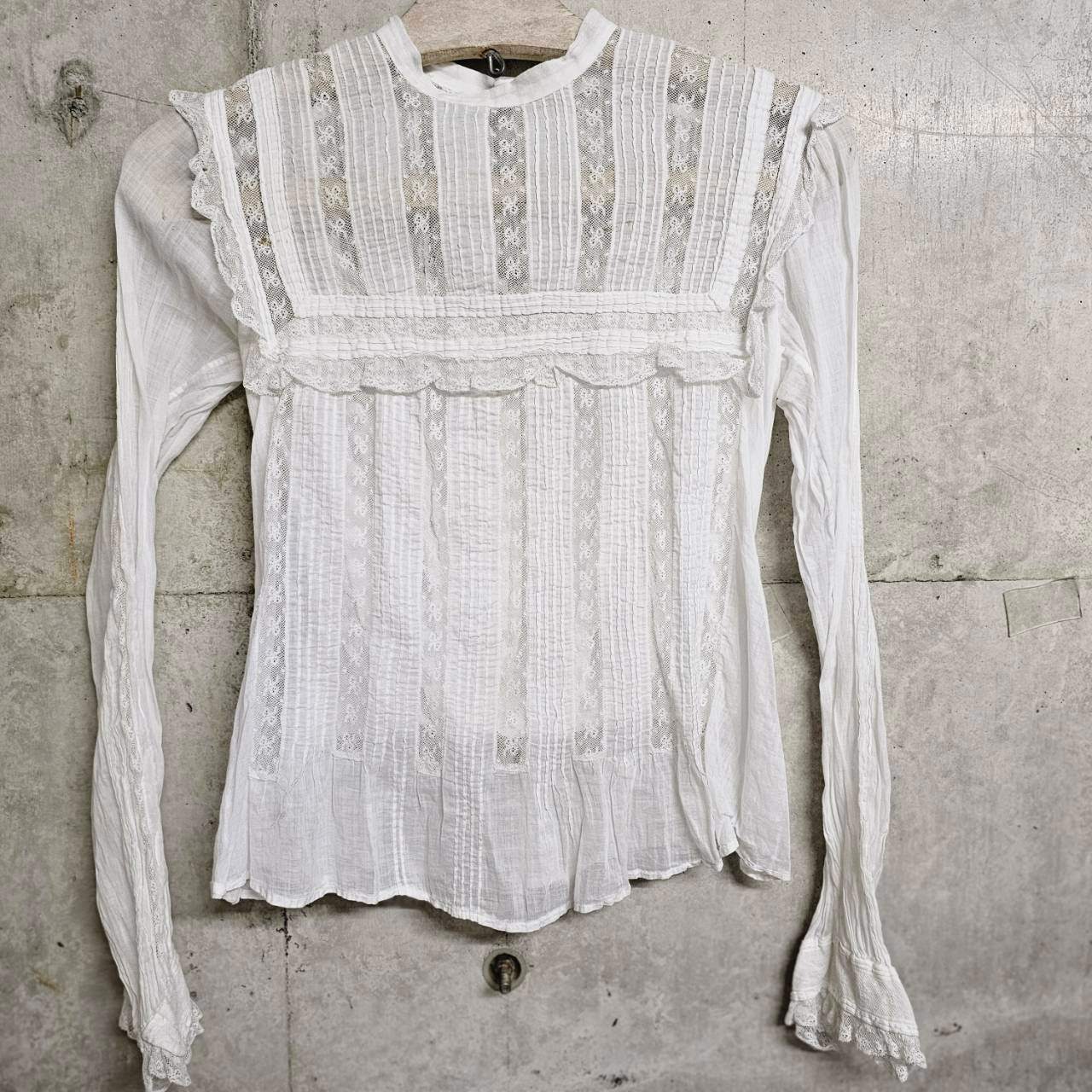 Euro antique(ヨーロッパアンティーク) 1900's~ antique victoria lace blouse アンティーク ヴィクトリアンレースブラウス 表記無し(Sサイズ程度) ホワイト 所々シミ有