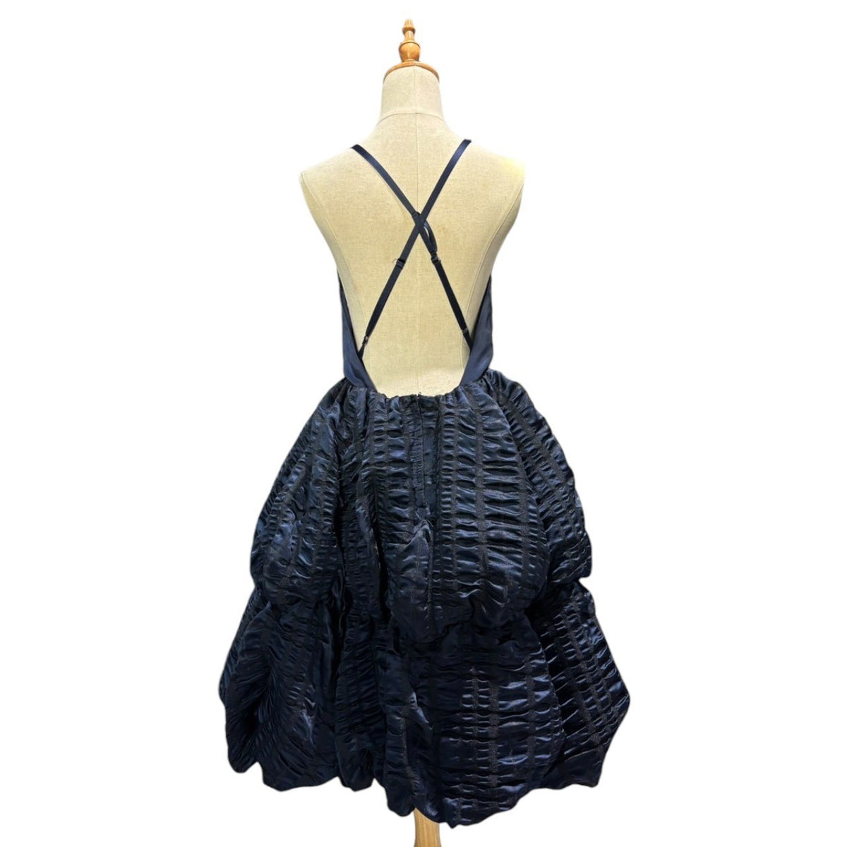 noir kei ninomiya(ノワールケイニノミヤ) 2026SS Shirring-Processed Voluminous Camisole Dress シャーリング 加工 ボリューム キャミソール ワンピース 3Q-O003 XS ネイビー×ブラック AD2025
