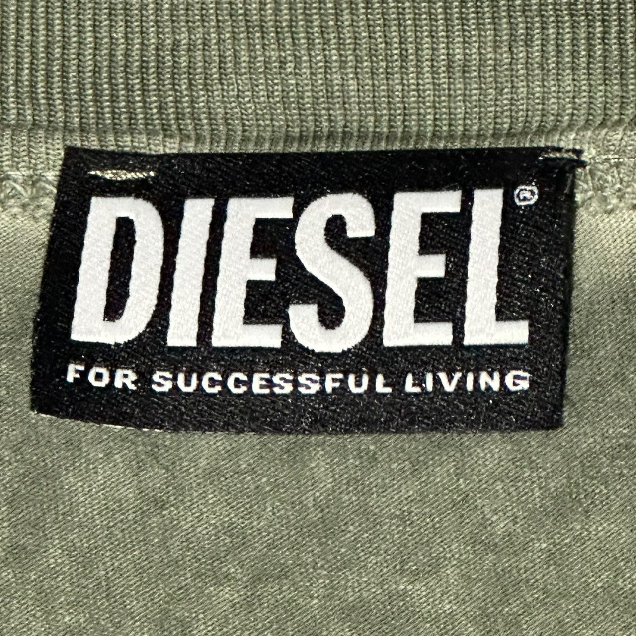 DIESEL(ディーゼル) 23SS T-CRANY デストロイ 長袖 Tシャツ A099080KHAH M グリーン ダメージ加工 カットソー