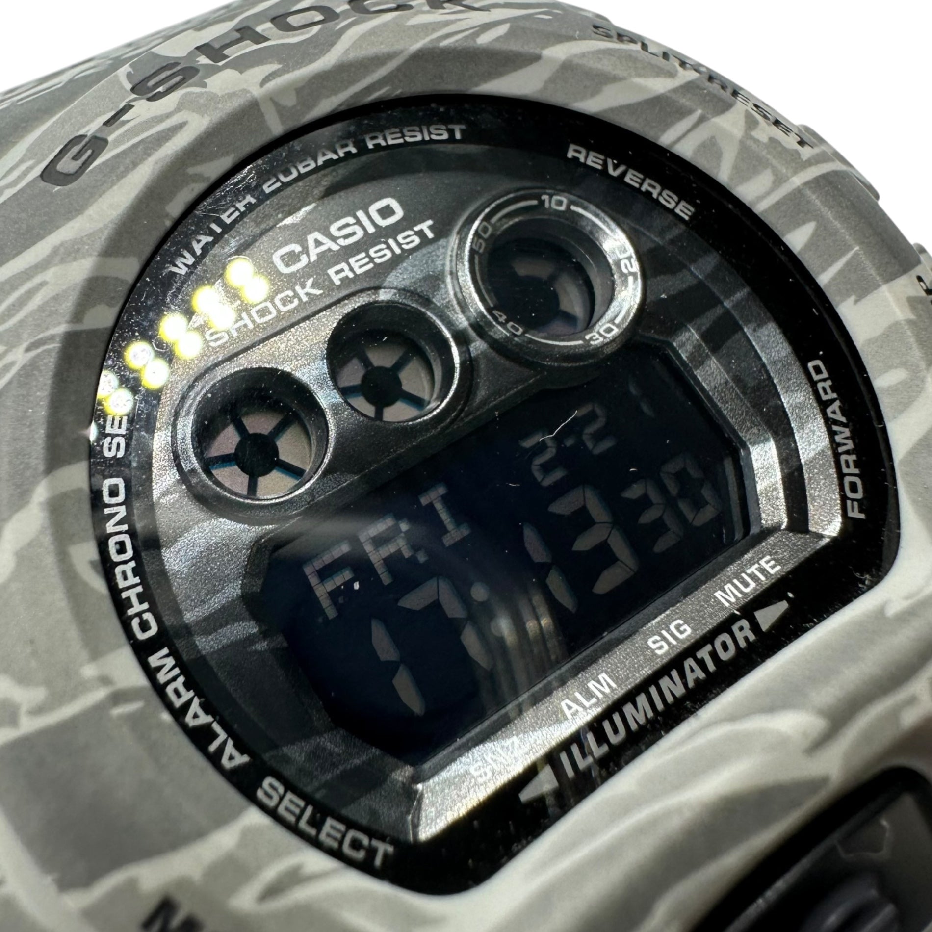 CASIO(カシオ) G-SHOCK Camouflage Series カモフラ 腕時計 デジタル クォーツ GD-X6900CM グレー ケース付属
