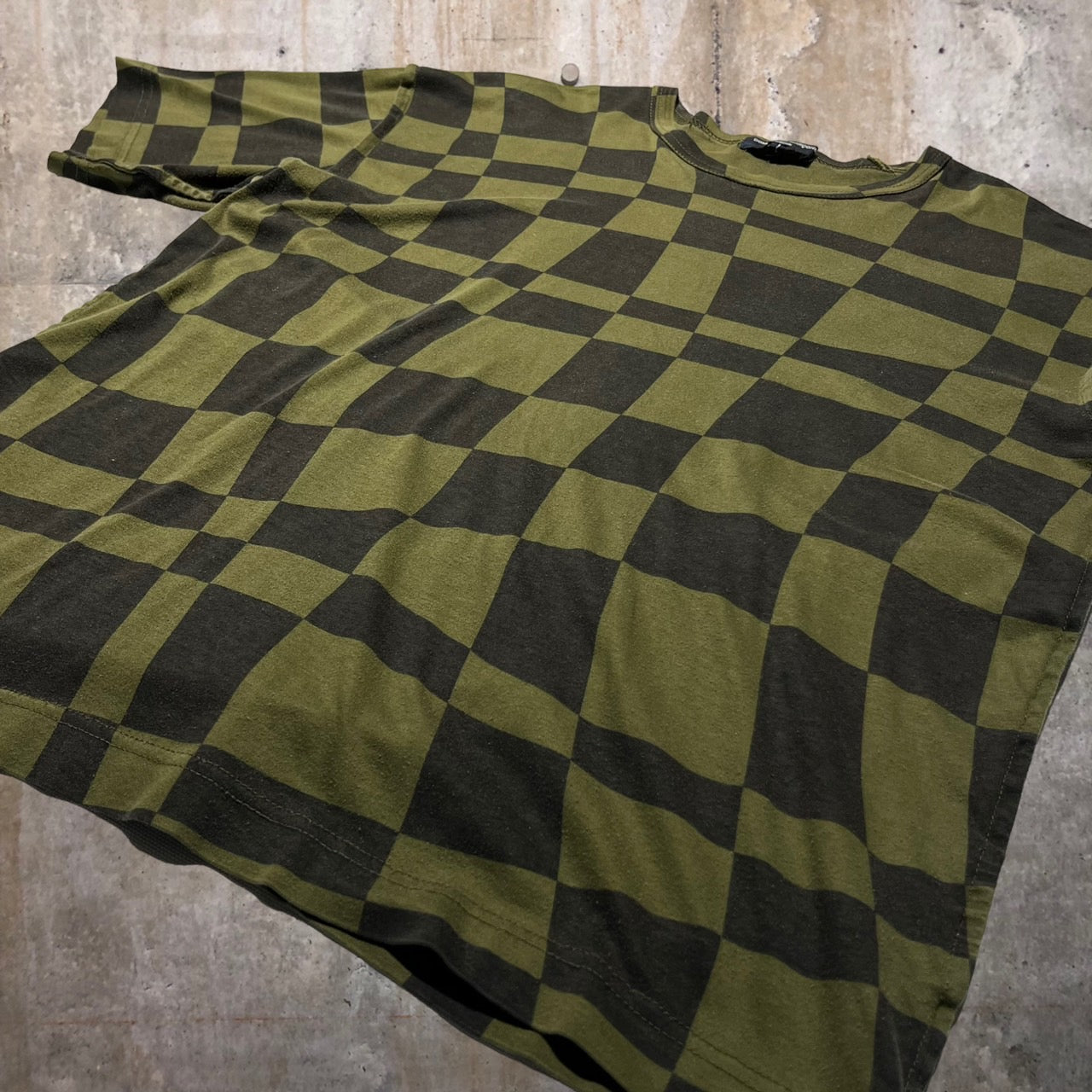 COMME des GARCONS HOMME(コムデギャルソンオム) 05SS変形チェッカーフラッグTシャツ HN-T010 M カーキ AD2004