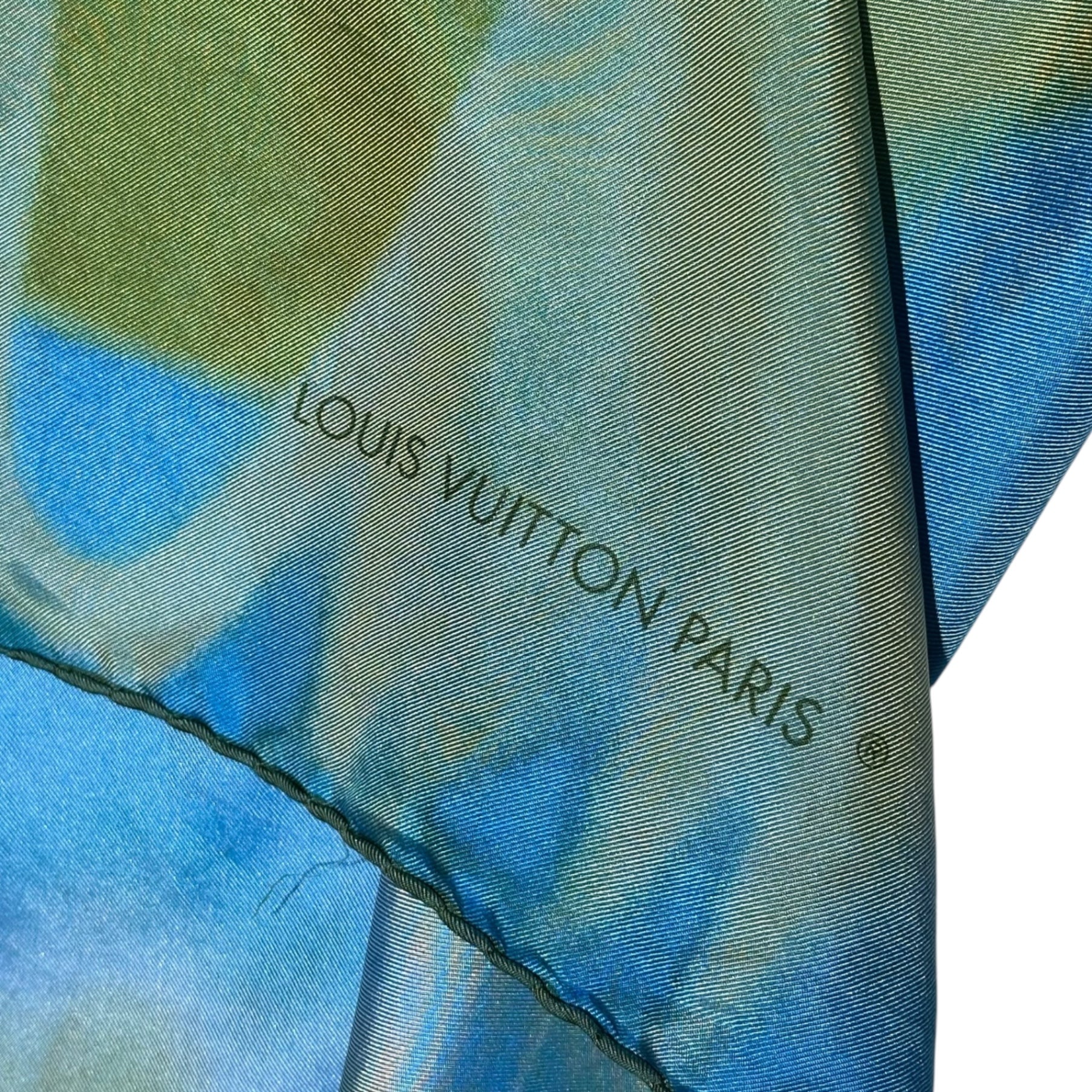 LOUIS VUITTON(ルイヴィトン) LV Logo graphic silk scarf ロゴ グラフィック シルク スカーフ ブルー×グリーン グラデーション