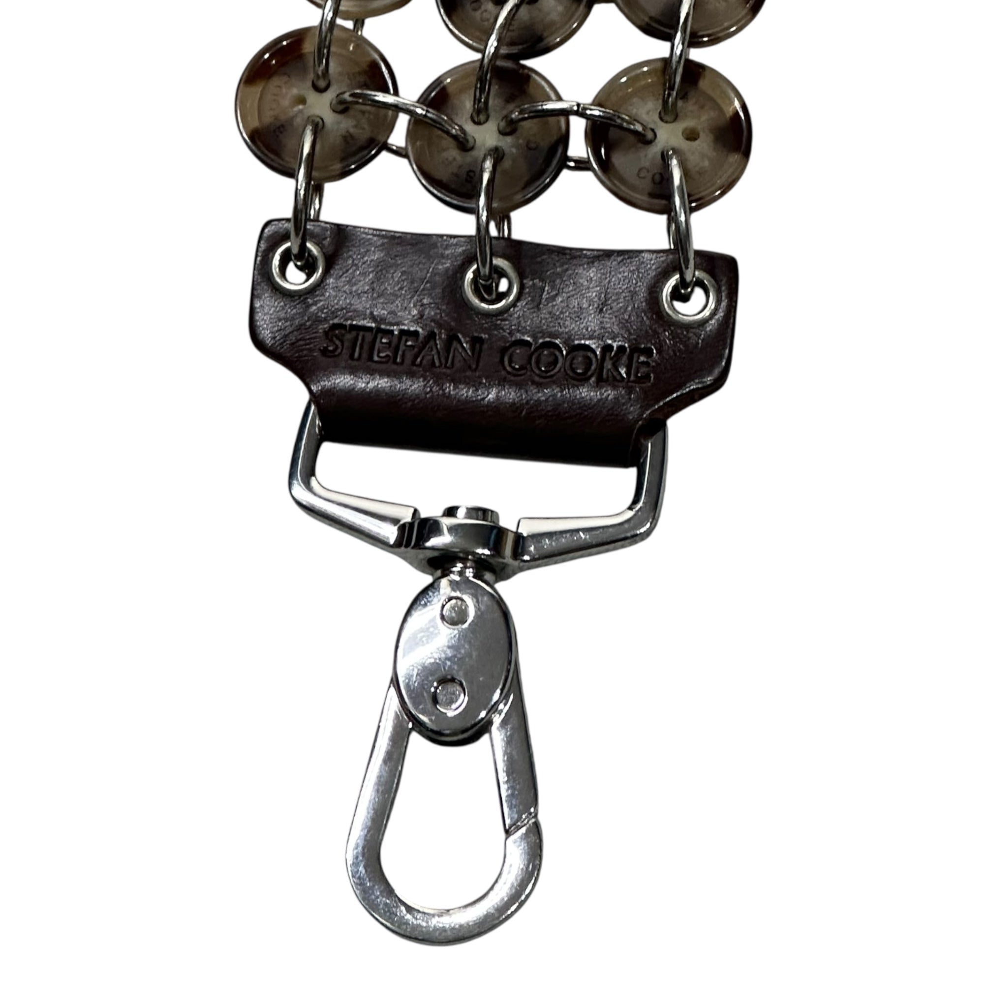 STEFAN COOKE(ステファン クック) Button Strap Bag Accessories ボタン ストラップ バッグ アクセサリー SCSS21AC1 FREE 箱付 ブラウン 箱付
