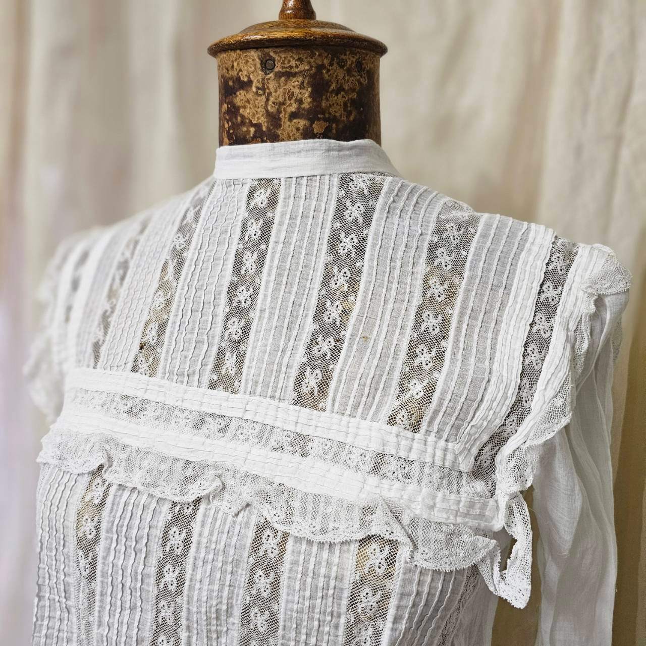 Euro antique(ヨーロッパアンティーク) 1900's~ antique victoria lace blouse アンティーク ヴィクトリアンレースブラウス 表記無し(Sサイズ程度) ホワイト 所々シミ有