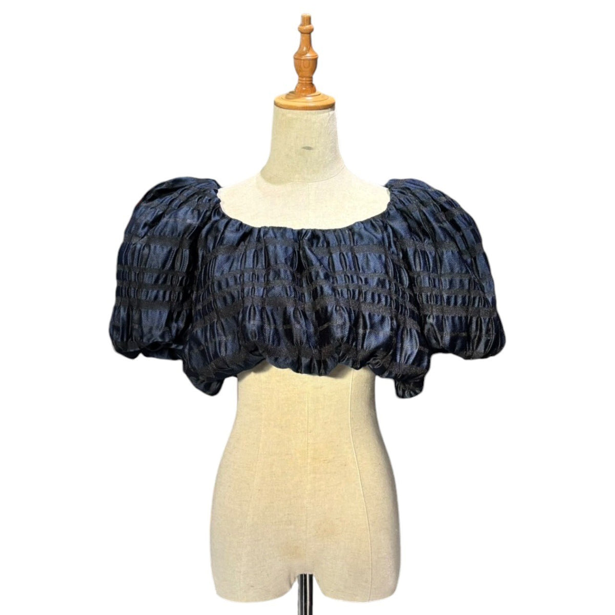 noir kei ninomiya(ノワールケイニノミヤ) 2026SS Puff-Sleeve Short-Length Border Blouse パフスリーブ ショート レングス ボーダー ブラウス 3Q-B013 S ネイビー×ブラック AD2025