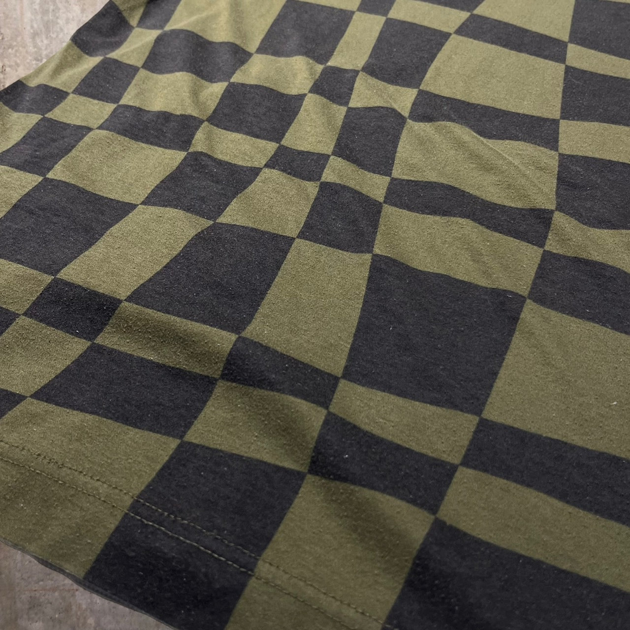 COMME des GARCONS HOMME(コムデギャルソンオム) 05SS変形チェッカーフラッグTシャツ HN-T010 M カーキ AD2004