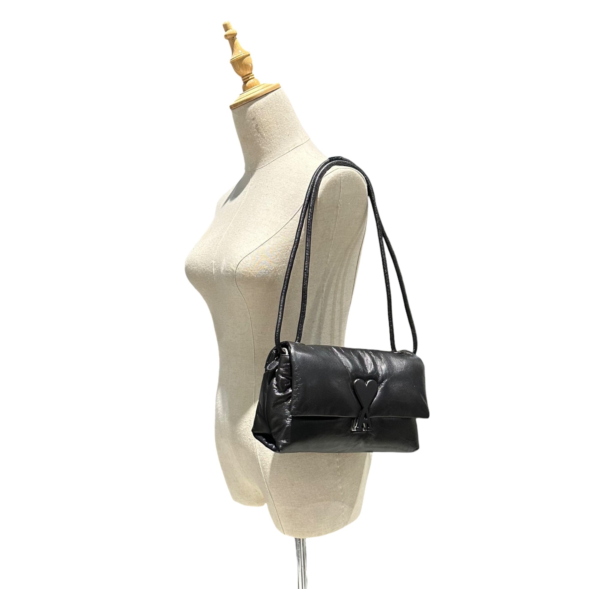 AMI PARIS(アミパリス) Voulez-Vous Bag ショルダー バッグ カウハイド レザー ULL163.AL0052 ブラック 現行品
