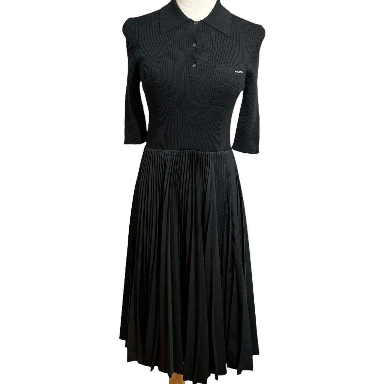 PRADA(プラダ) 20SS Chest logo knit polo pleated dress 胸ロゴ ニットポロ プリーツ切替 ワンピース P3E34 38(M~L) ブラック