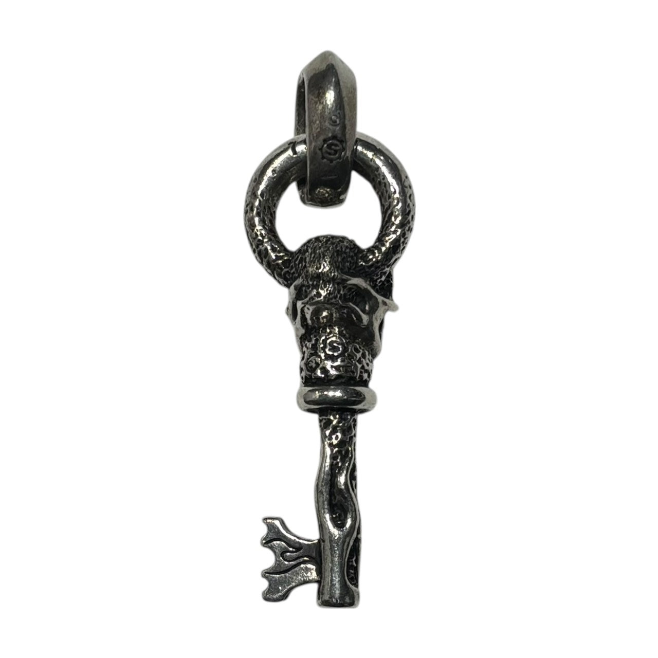 STARLINGEAR(スターリンギア) FLAMING SKELETON KEY フレーミング スケルトン キー ペンダントトップ シルバー 鍵