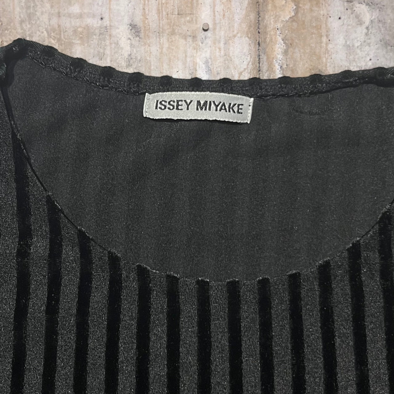 ISSEY MIYAKE(イッセイミヤケ) 94'sベロアストライプL/Sプルオーバー M ブラック 銀タグ