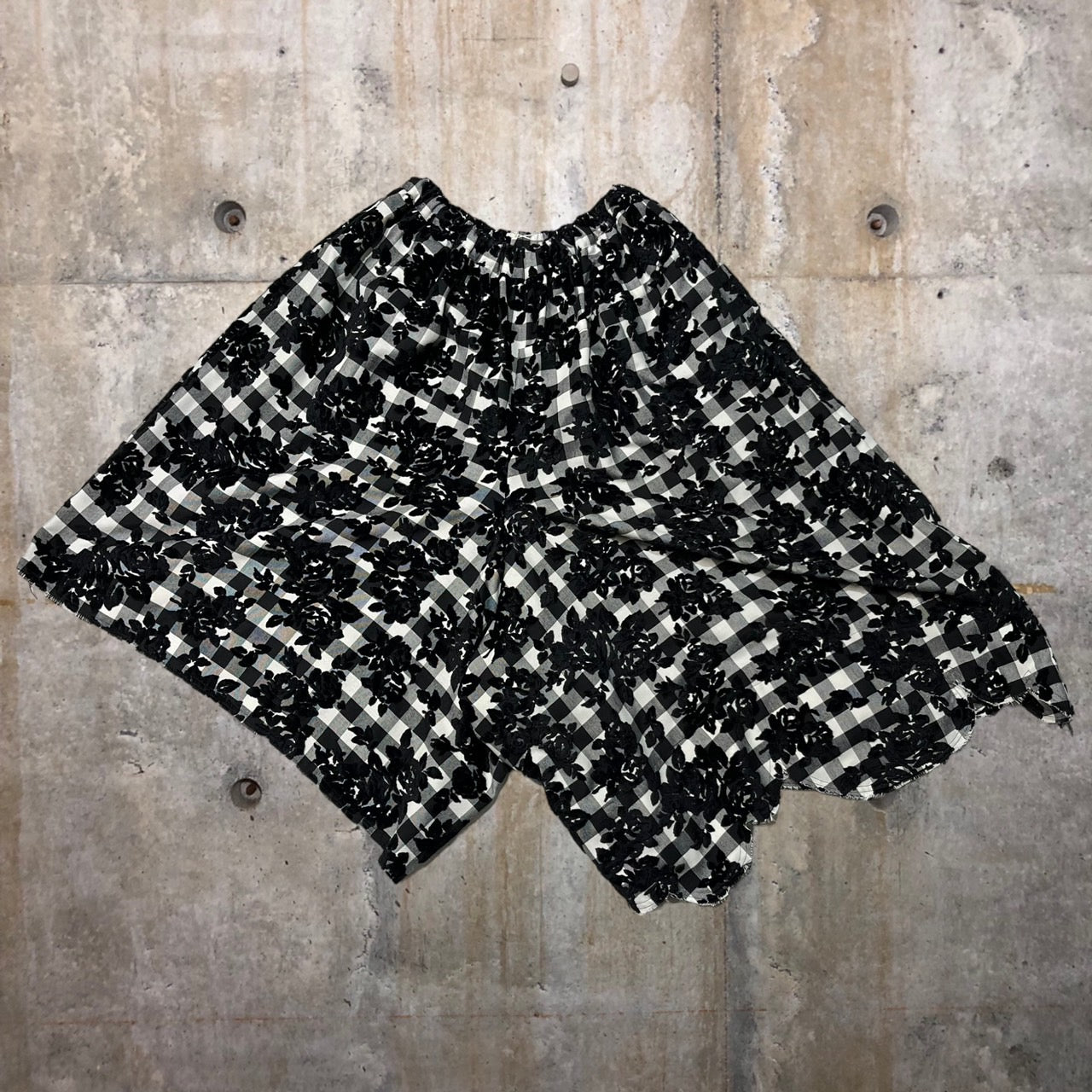 robe de chambre COMME des GARCONS(ローブドシャンブルコムデギャルソン) 04SSベルベットフラワー装飾チェック袴パンツ/本人期/稀少/川久保玲 RM-P005 SIZE FREE ブラック×ホワイト AD2003