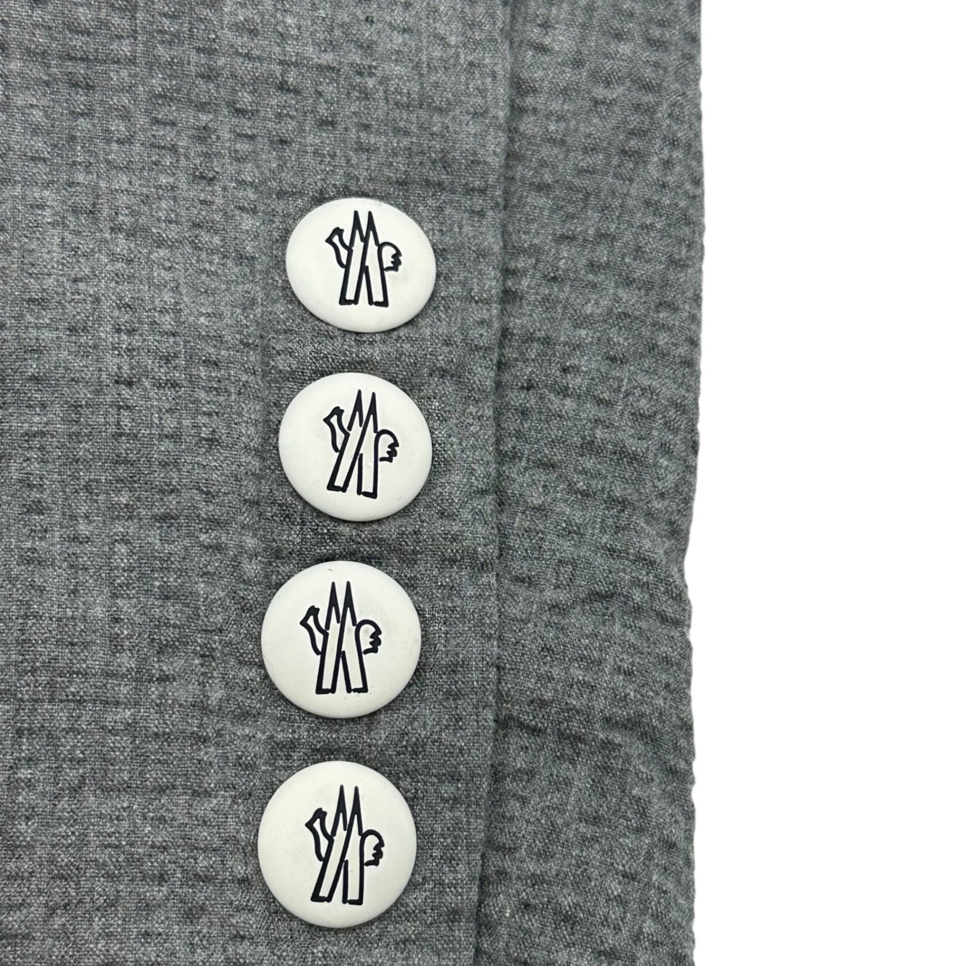 MONCLER GAMME BLEU(モンクレールガムブルー) Seersucker Side Button Shorts シアサッカー サイドボタン ショーツ D13911301100 4 グレー ハーフ ショート パンツ コットン