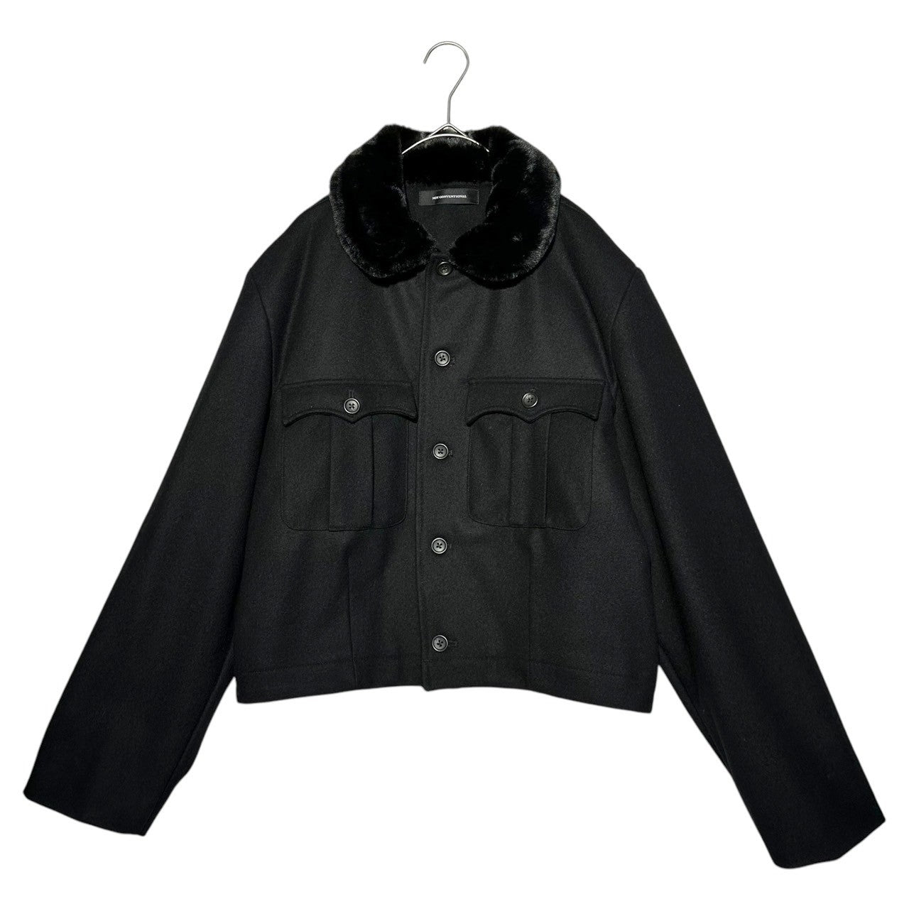 NOT CONVENTIONAL(ノットコンベンショナル) Eco-fur decorative wool short jacket エコファー 装飾 ウール 短丈 ジャケット N22-051-BLK FREE ブラック
