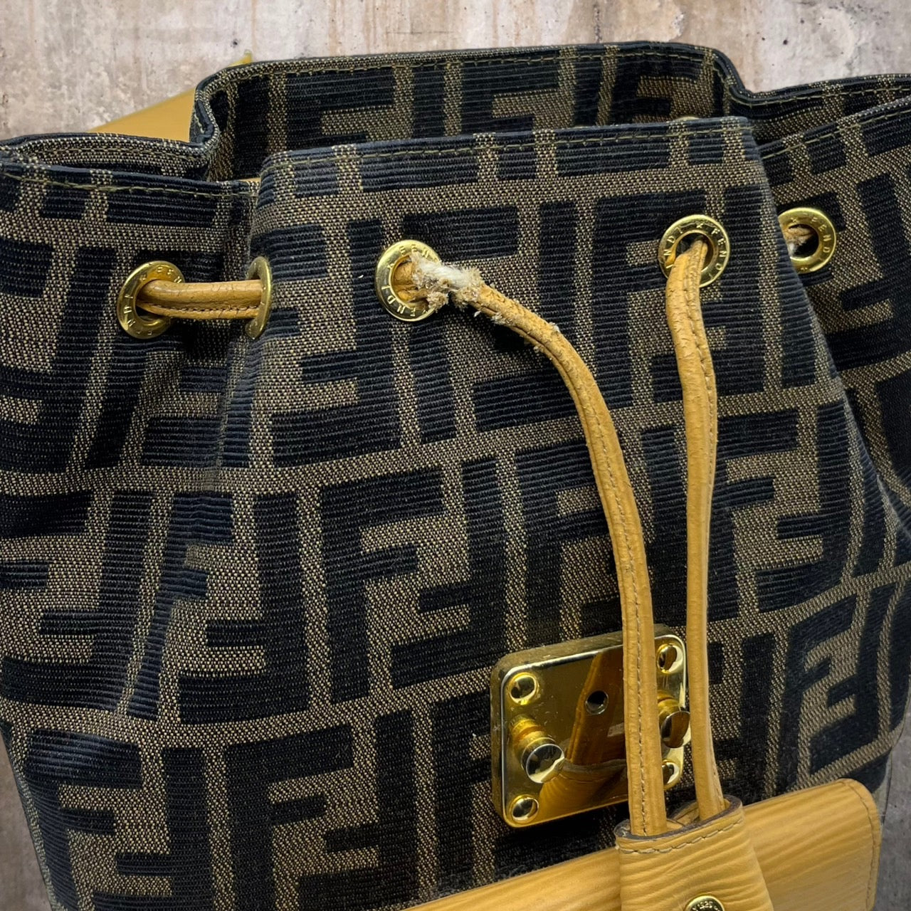 FENDI(フェンディ) ズッカ柄ハンドバッグ 091475306 ブラウン ストラップ欠品