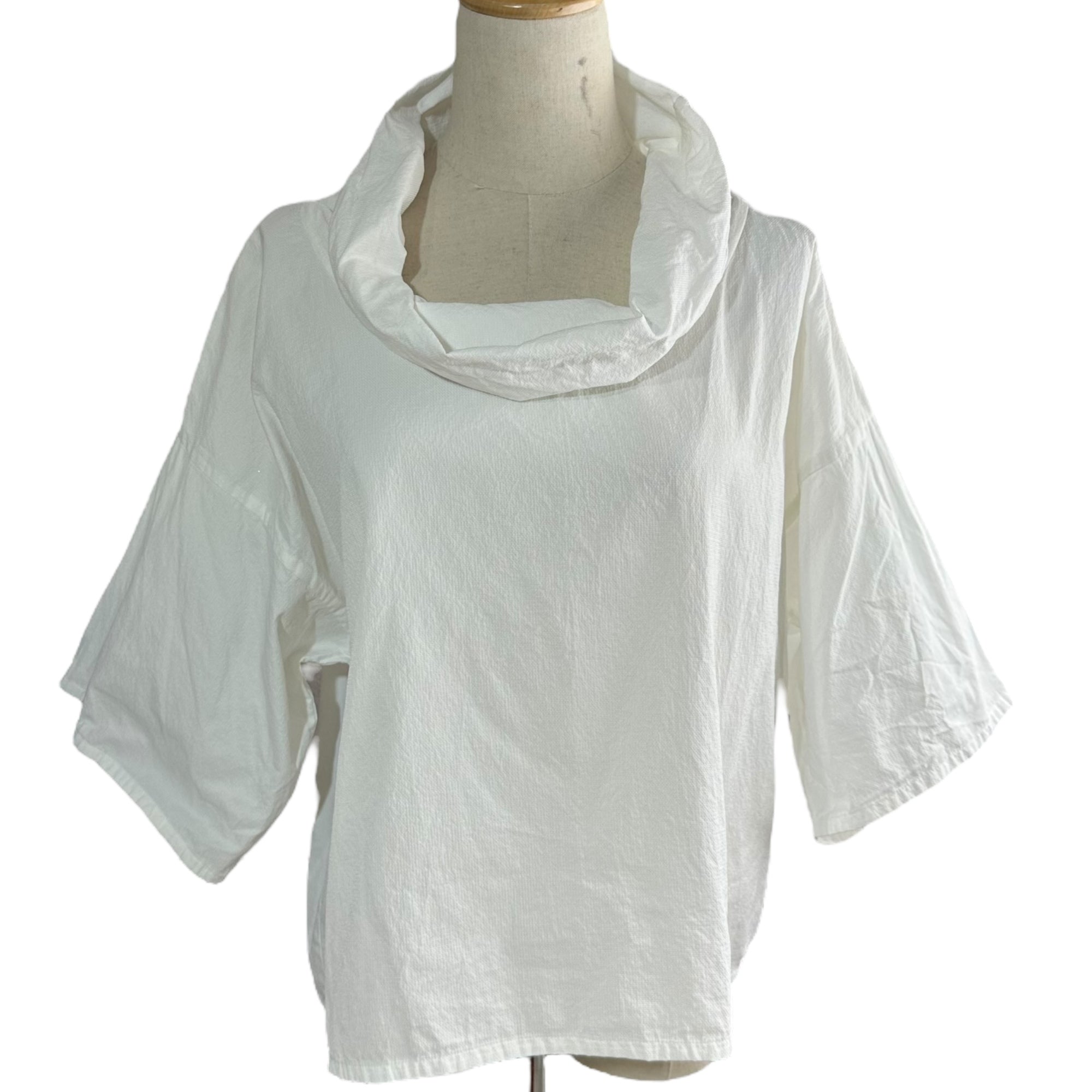 ISSEY MIYAKE(イッセイミヤケ) High neck half sleeve pullover cut and sew ハイネック ハーフ スリーブ プルオーバー カットソー IM92FJ501 2(M程度) ホワイト