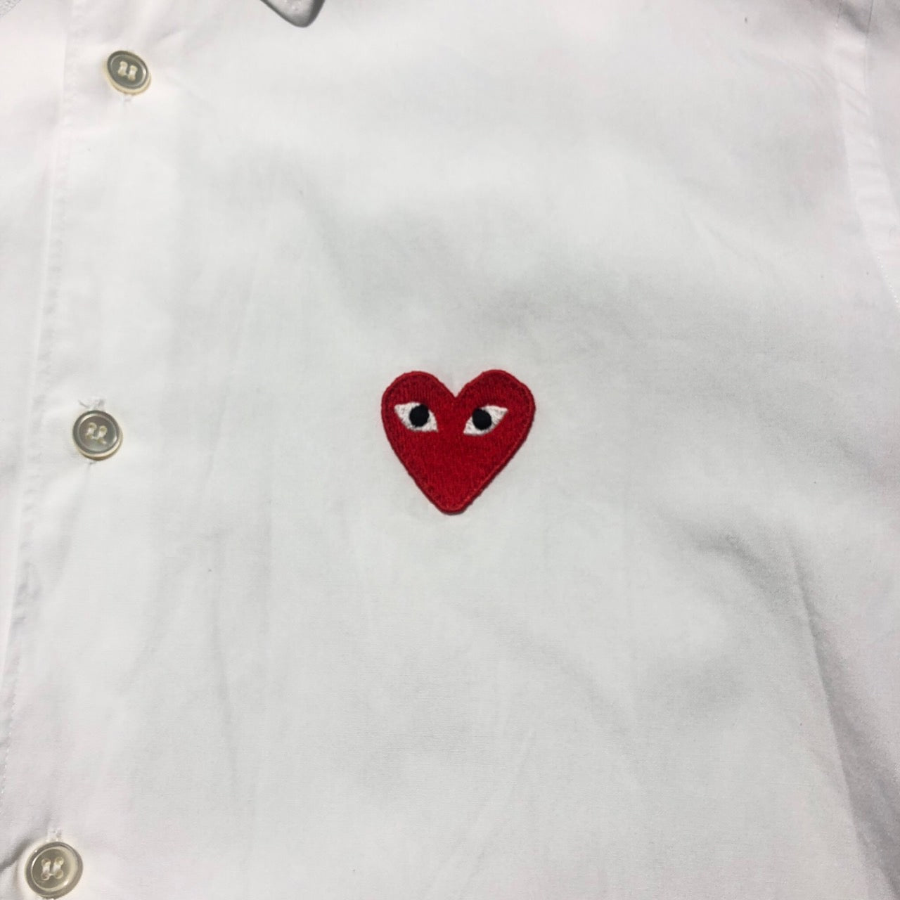 PLAY COMME des GARCONS(プレイコムデギャルソン) オーバーサイズハートロゴシャツ AZ-B002 M ホワイト AD2007