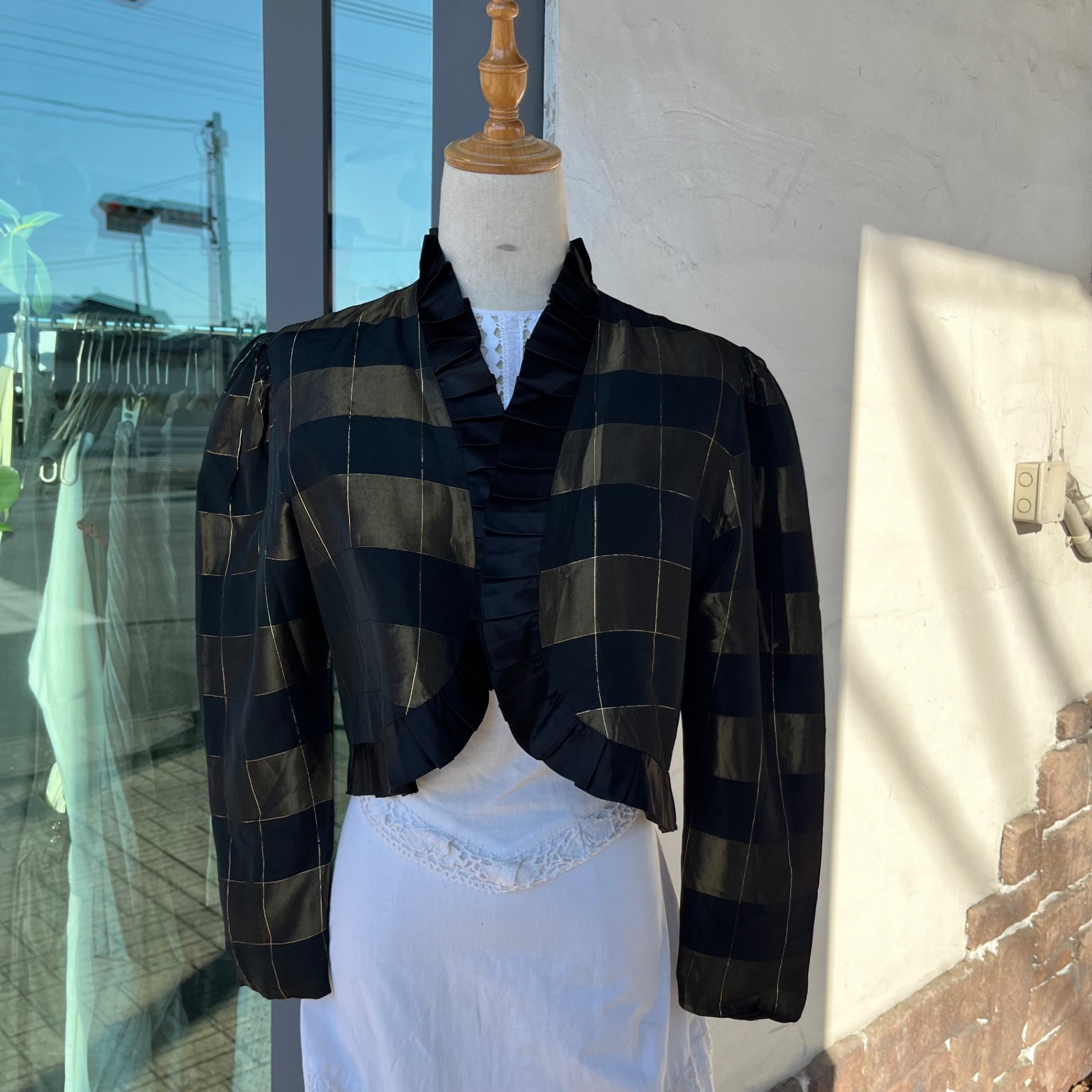 Euro vintage(ヨーロッパヴィンテージ) tile_80's~ shimmar black and khaki block ckeckered puff sleeve short jacket ブロックチェックのパフスリーブショートジャケット Mサイズ程度 ブラック×カーキ /小穴有