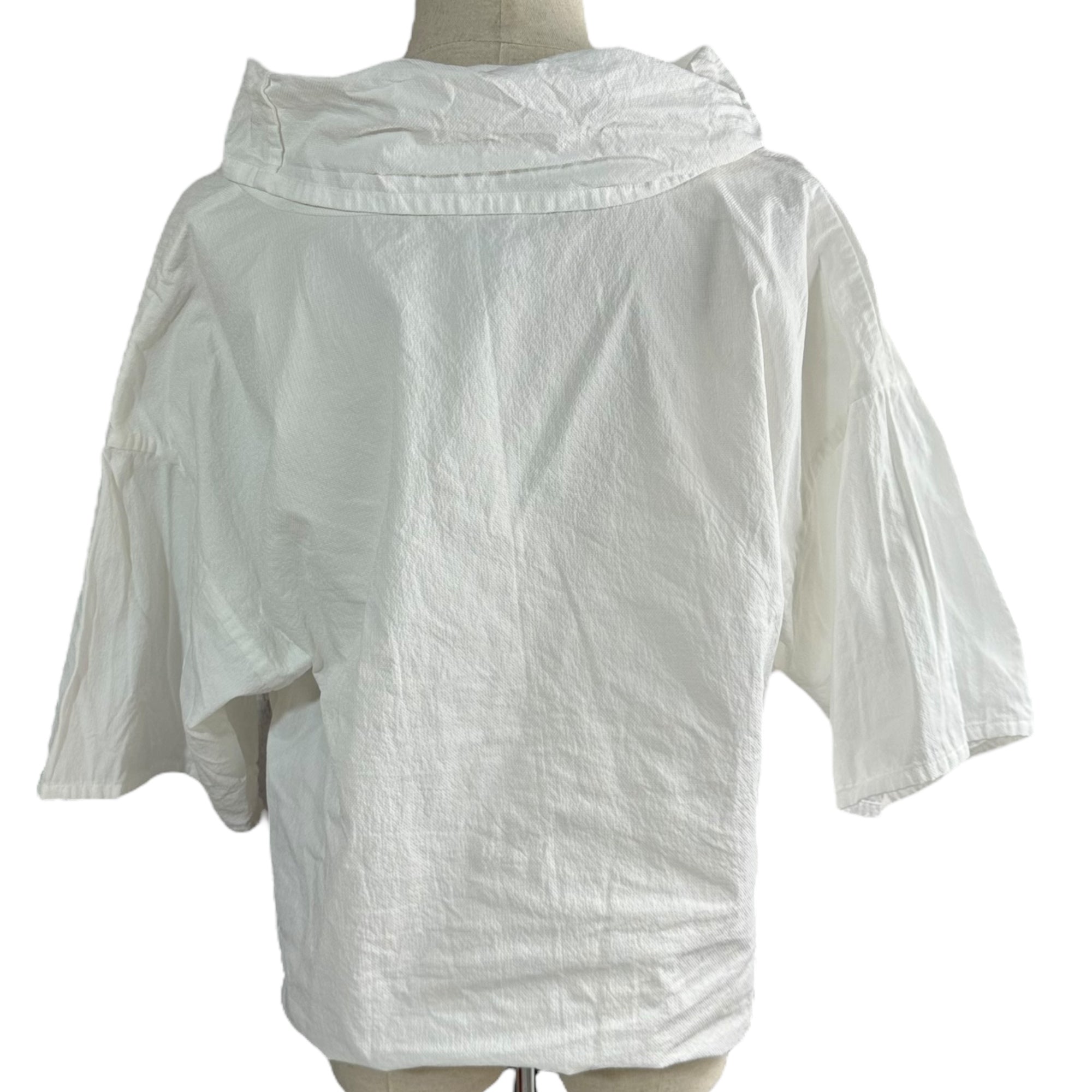 ISSEY MIYAKE(イッセイミヤケ) High neck half sleeve pullover cut and sew ハイネック ハーフ スリーブ プルオーバー カットソー IM92FJ501 2(M程度) ホワイト
