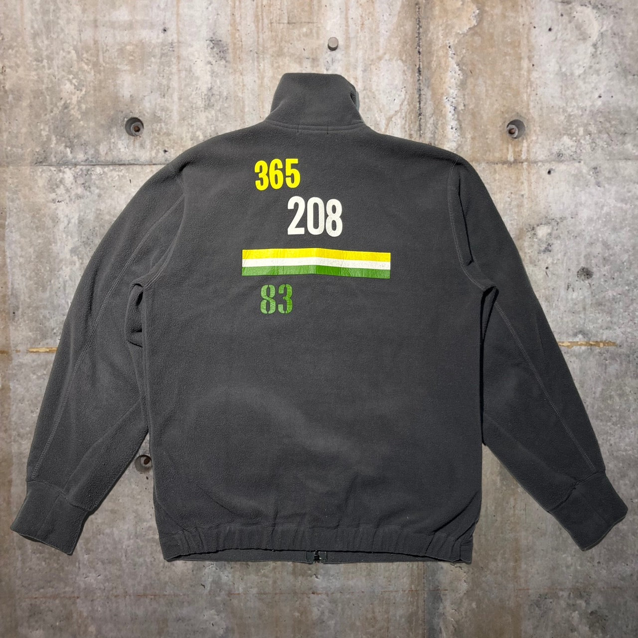 COMME des GARCONS HOMME PLUS(コムデギャルソンオムプリュス) 05SSバックロゴプリントフリースジャケット PO-T058 L グレー AD2004