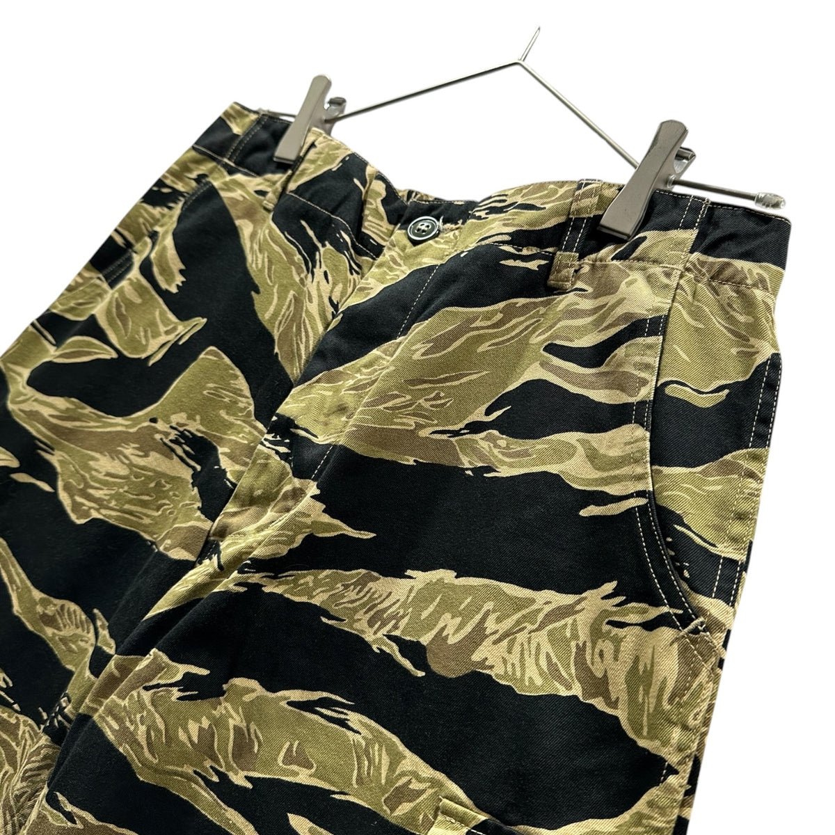 BUZZ RICKSON’S(バズリクソンズ) GOLD TIGER PATTERNS SHORTS ゴールド タイガー カモ ショーツ ハーフパンツ BR51904 S カーキ