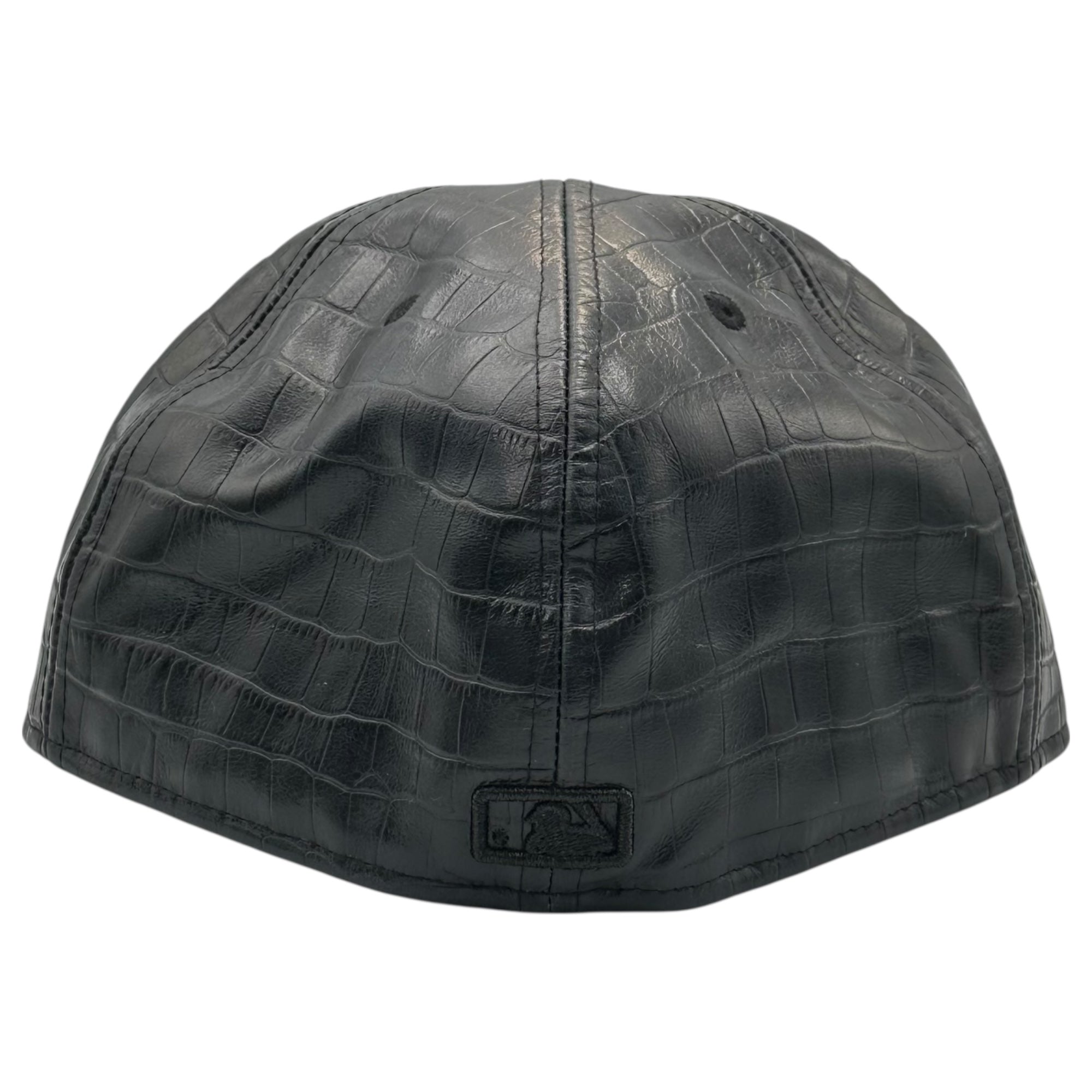 Swarovski(R) Elements × New Era(スワロフスキー エレメンツ × ニューエラ) Crocodile-embossed All-Leather New York Yankees Cap クロコ型押し オールレザー ニューヨークヤンキース キャップ ブラック 限定品
