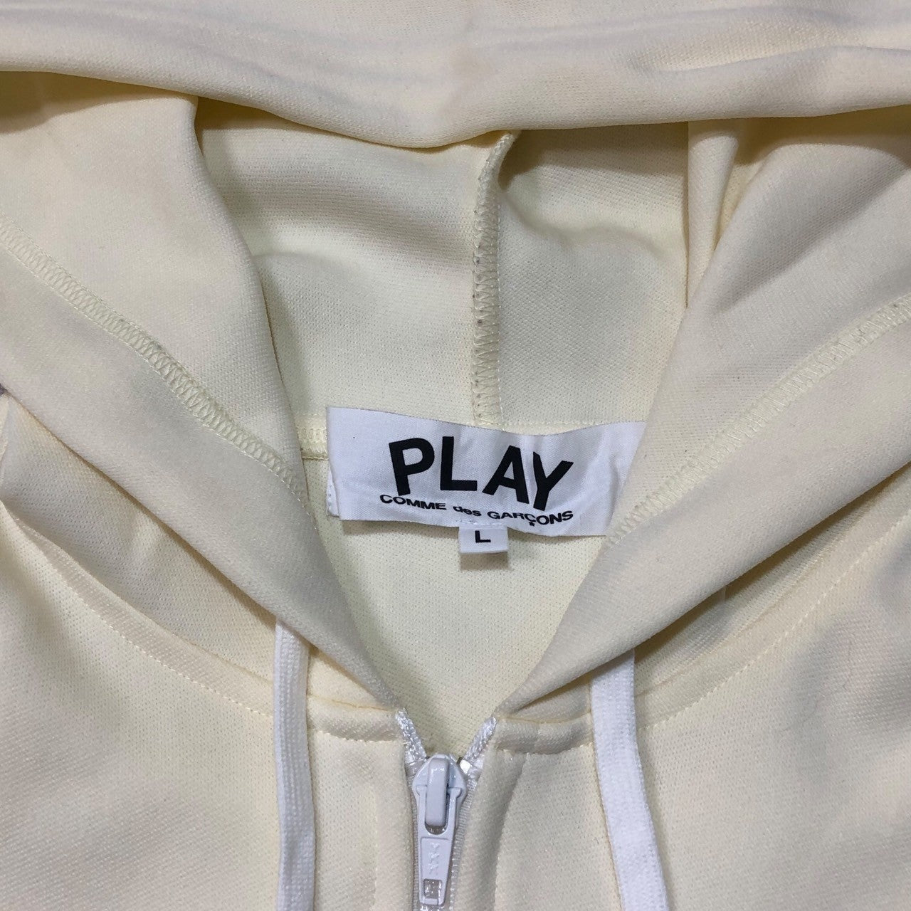PLAY COMME des GARCONS(プレイコムデギャルソン) Sweatshirt hoodie ハート ロゴ ジップ パーカー AZ-T172 L アイボリー AD2012