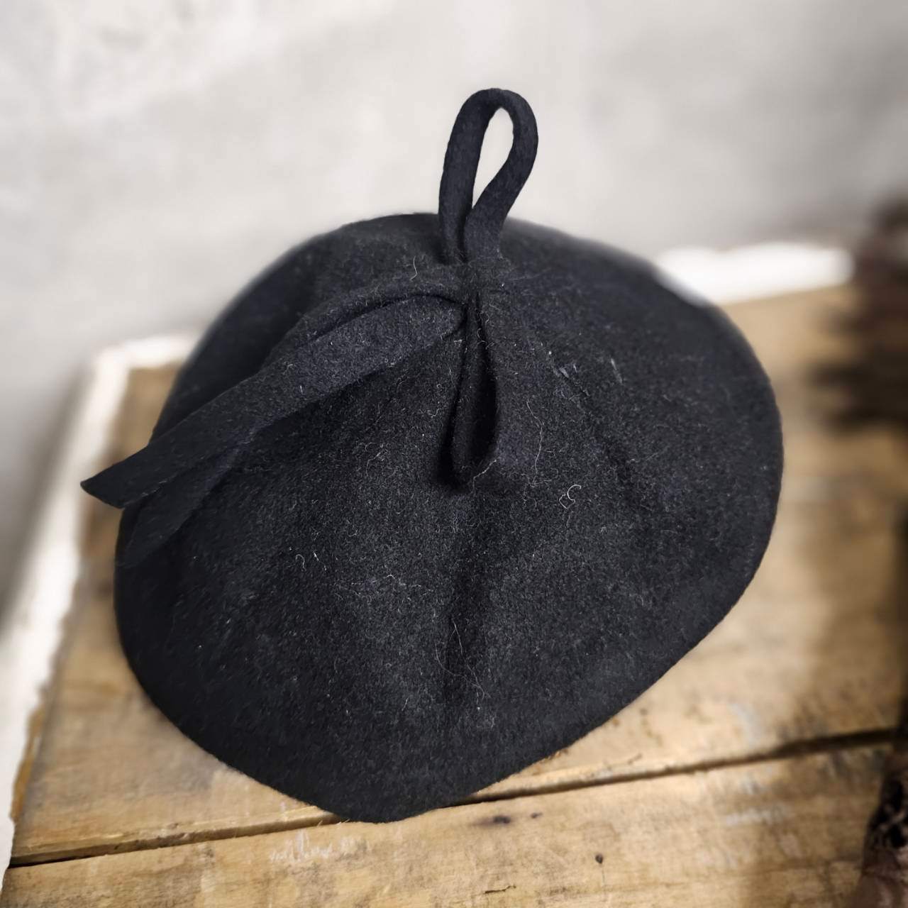 Euro vintage(ヨーロッパヴィンテージ) big ribbon design felt black beret 大きなリボンデザイン付きブラックフェルトベレー帽 ブラック