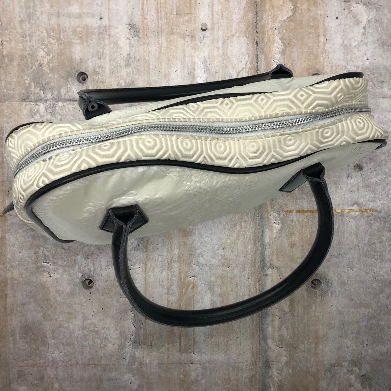 CHRISTIAN ASTUGUEVIEILLE pour COMME des GARCONS(クリスチャン アストゥグヴィエイユプールコムデギャルソン) PVCレースハンドバッグ/コラボ/稀少/パリ/アーティスト/2013's アイボリー 汚れ有