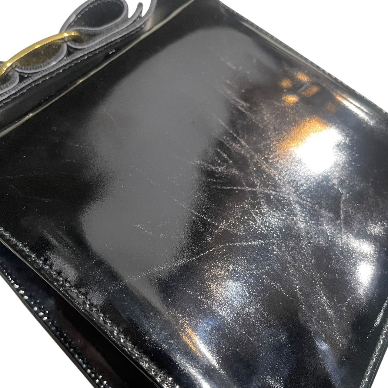 Salvatore Ferragamo(サルヴァトーレフェラガモ) Vara Ribbon Enamel Leather Hand Bag ヴァラ リボン エナメル レザー ハンド バッグ AX 21 3104 ブラック