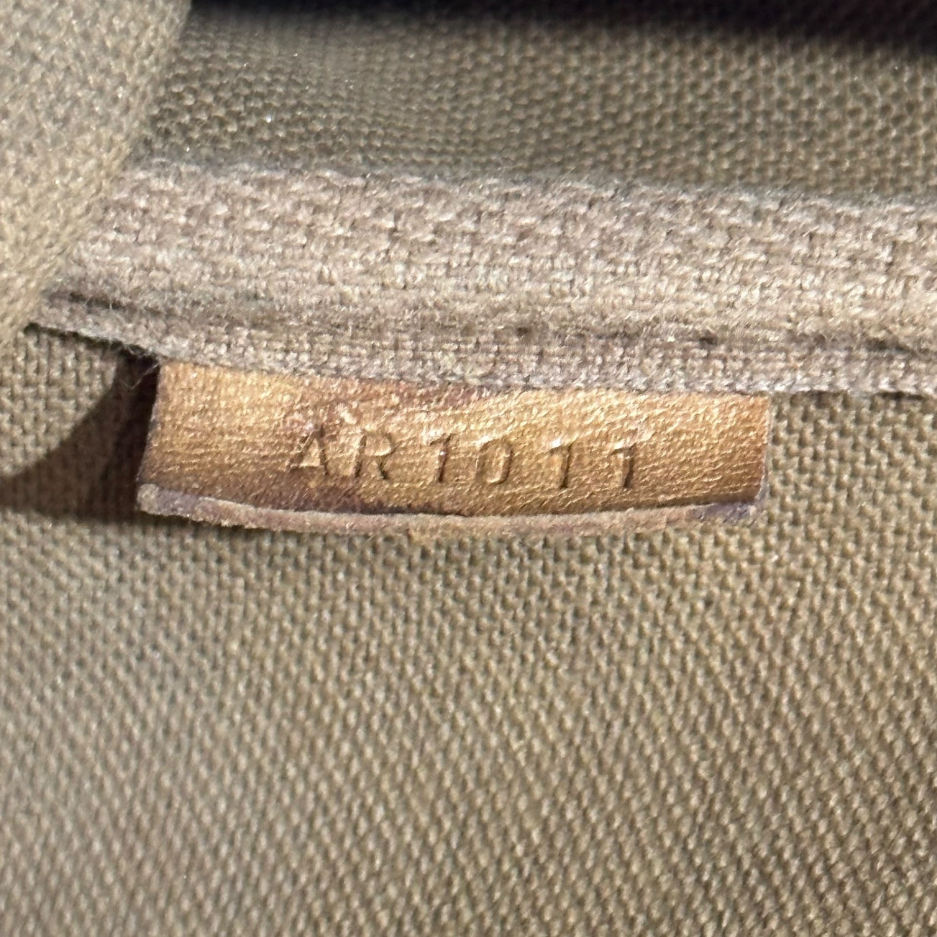 LOUIS VUITTON(ルイヴィトン) Pochette Accessoire Monogram ポシェット アクセソワール モノグラム M82766 ブラウン AR1011 コスメ ポーチ