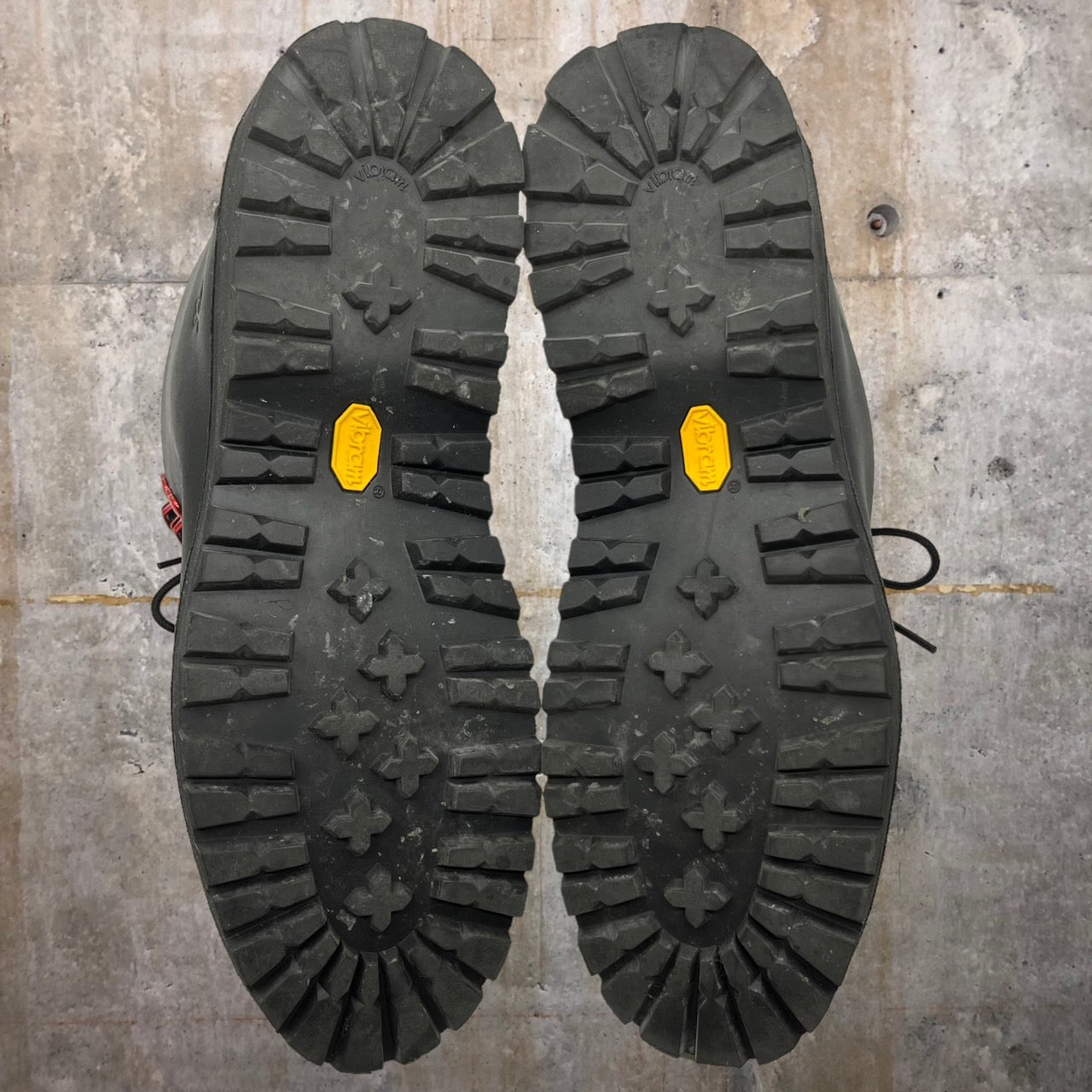 DANNER×snow peak(ダナー×スノーピーク) GORE-TEX TRAIL FIELD PRO./トレイルフィールド プロ/トレッキングブーツ D121015 27cm ブラック×レッド 84005 AI-JC 590342-0002