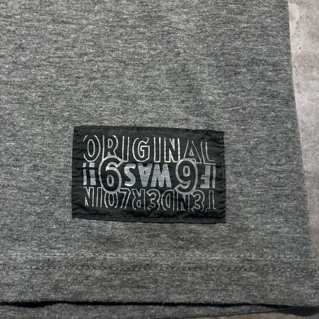 TENDERLOIN(テンダーロイン) PRINT TEE M グレー