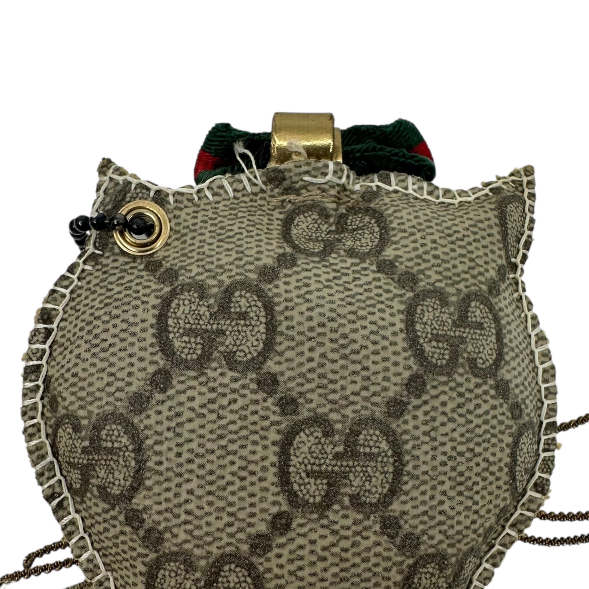GUCCI(グッチ) GUTTARI GG Supreme Charm ガットリ GG スプリーム チャーム グレー キーホルダー ファー