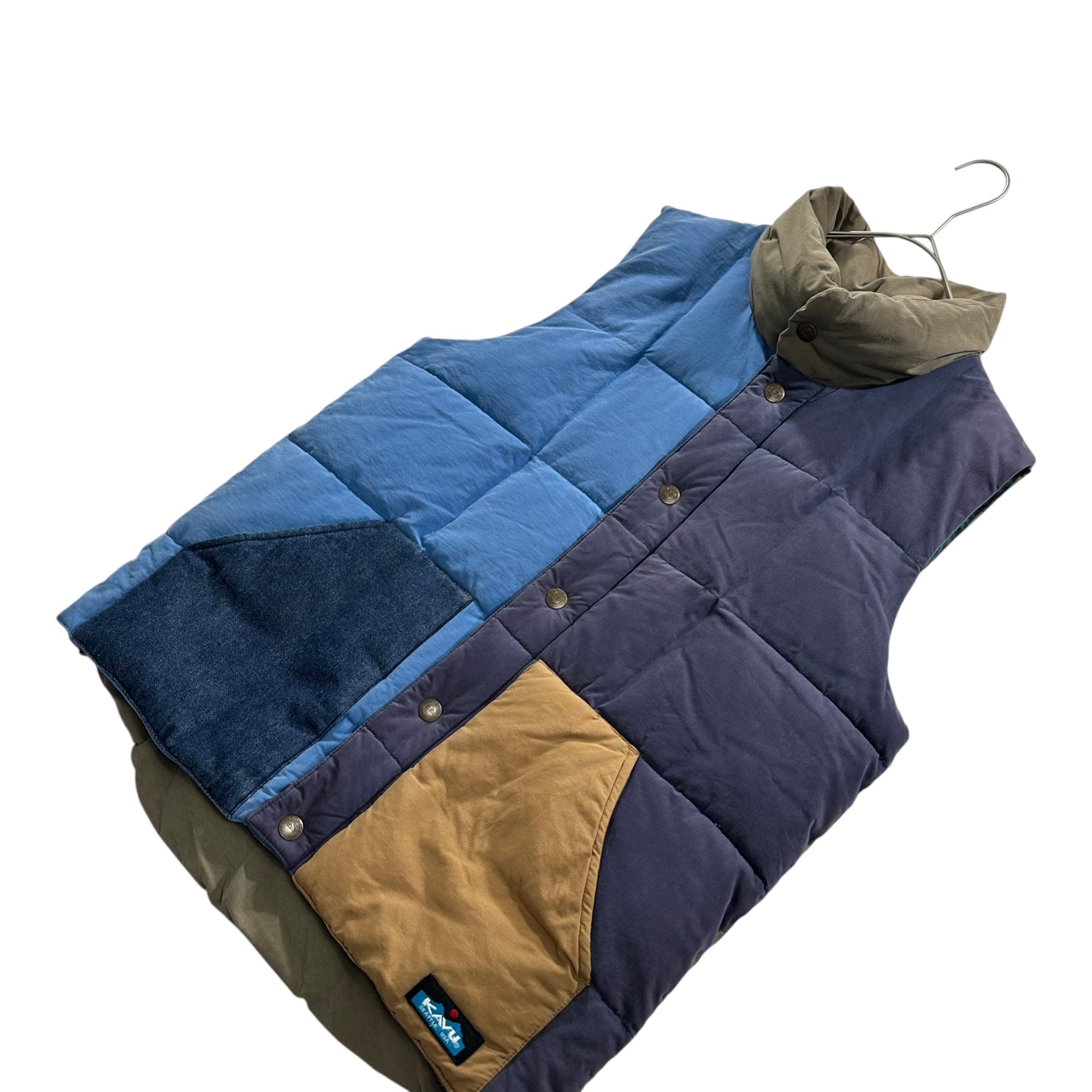 KAVU(カブー) Switchable Insulated Vest 切替 中綿 ベスト 19820340 L カーキ×ブルー×ブラウン