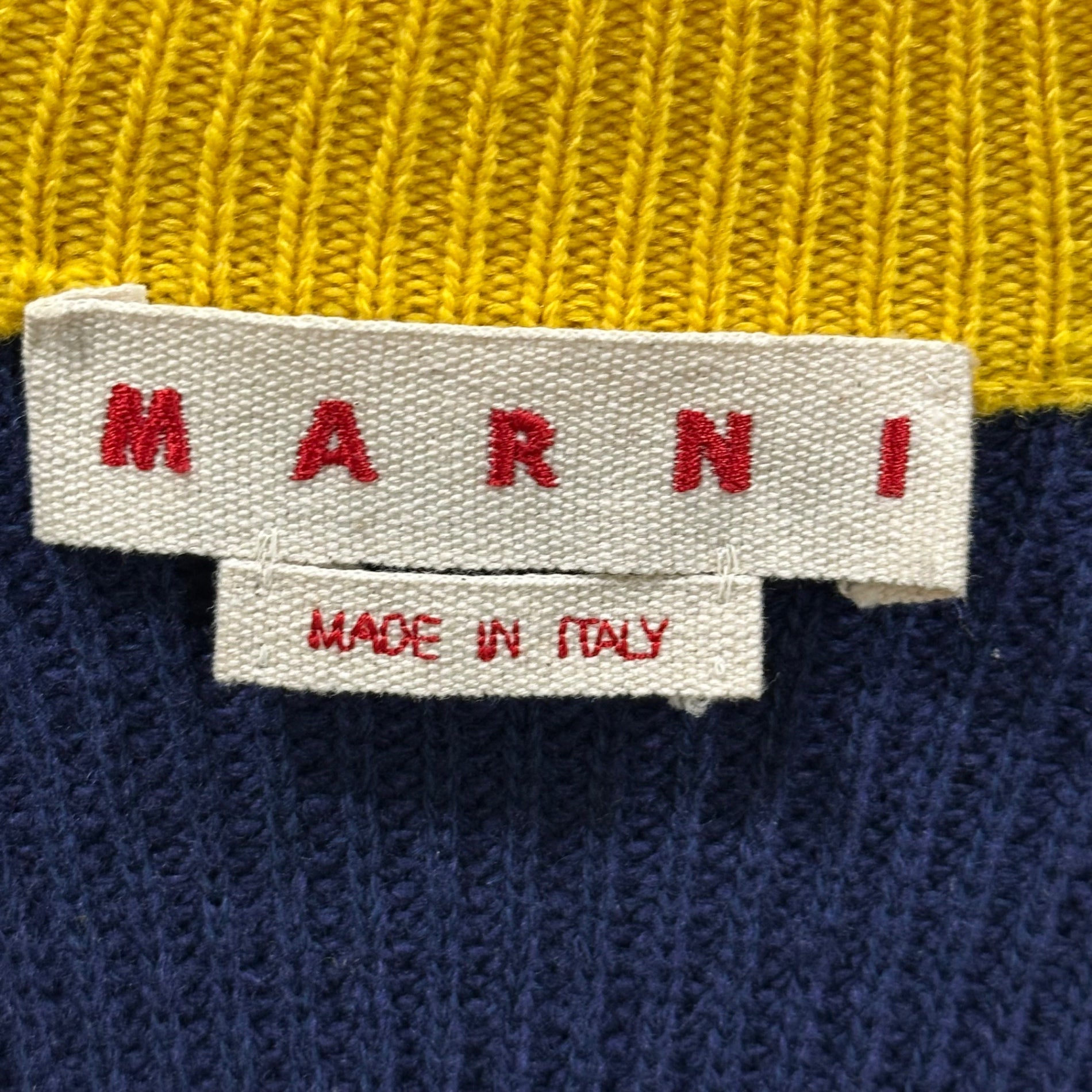 MARNI(マルニ) 2023AW Broken Fisherman Cardigan ブロークン フィッシャーマン カーディガン CDMD0256Q1 40 ネイビー×イエロー ダメージ加工