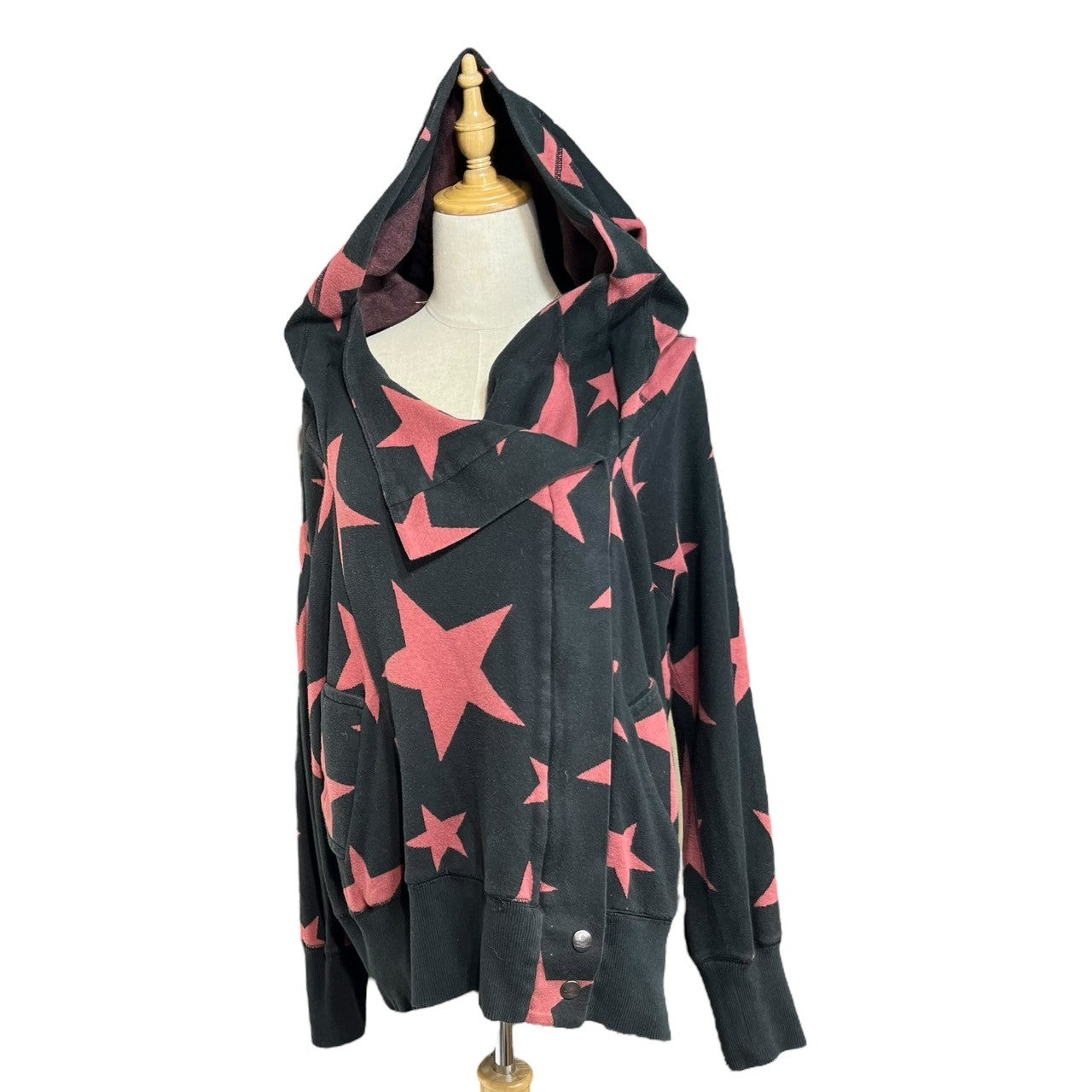 Vivienne Westwood RED LABEL(ヴィヴィアンウエストウッドレッドレーベル) Star all over pattern big hood zip up hoodie スター総柄 ビッグフード ジップアップ パーカー 16-01-331001 3(L) ブラック×レッド