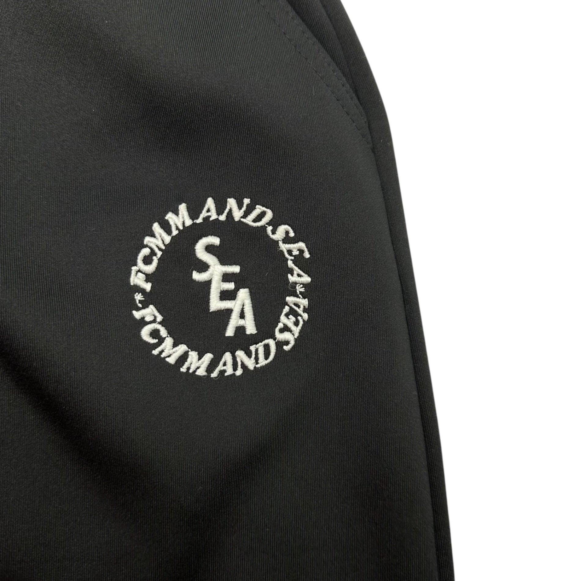 WIND AND SEA×FCMM(ウィンダンシー×エフシーエムエム) Round Wide Pants ラウンド ワイド スウェット パンツ FC021048BW M ブラック バギー ドローコード