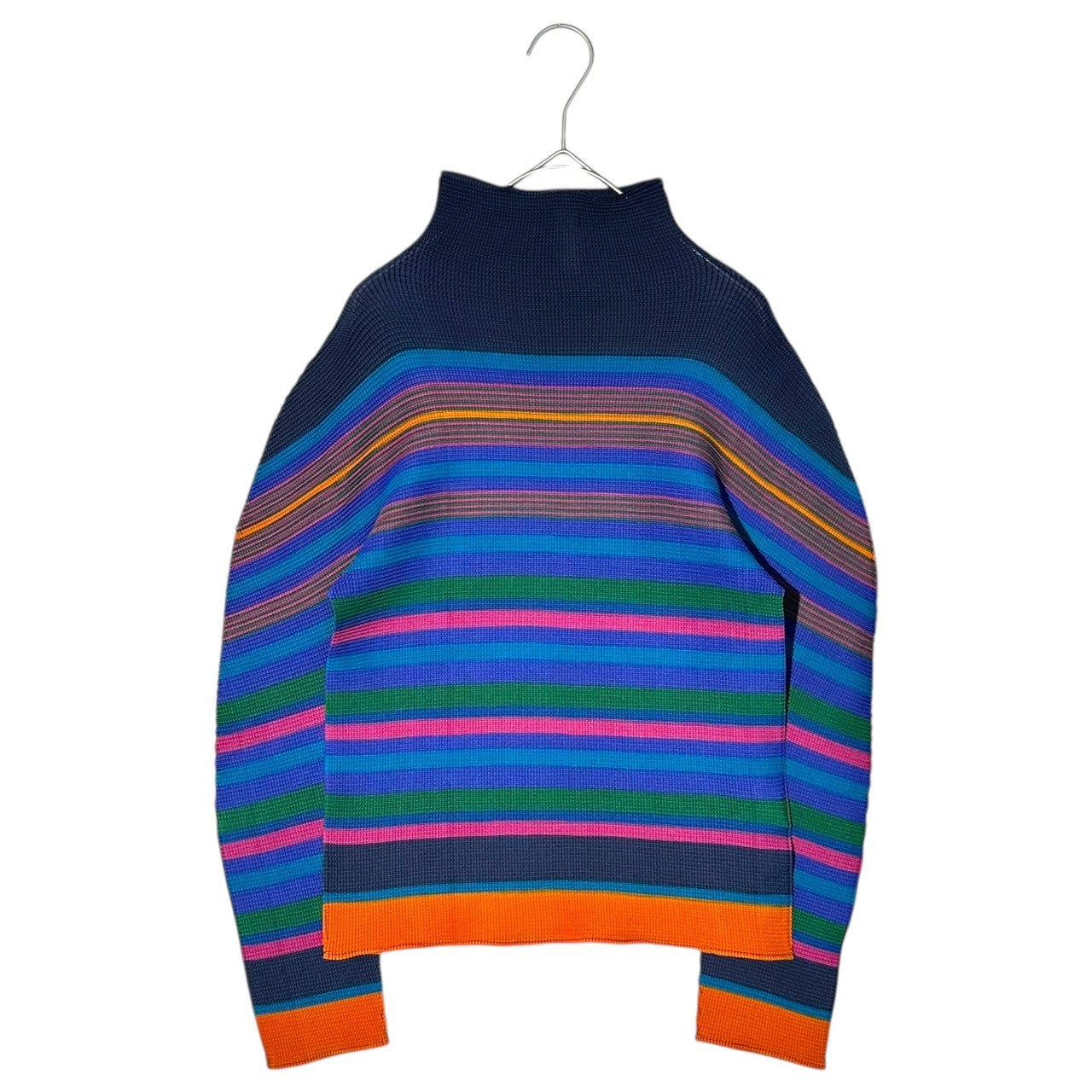 me ISSEY MIYAKE(ミーイッセイミヤケ) Pleated Striped High Neck Pullover Cut and Sewn プリーツ ボーダー ハイネック プルオーバー カットソー M173FJ411 FREE ブルー×オレンジ