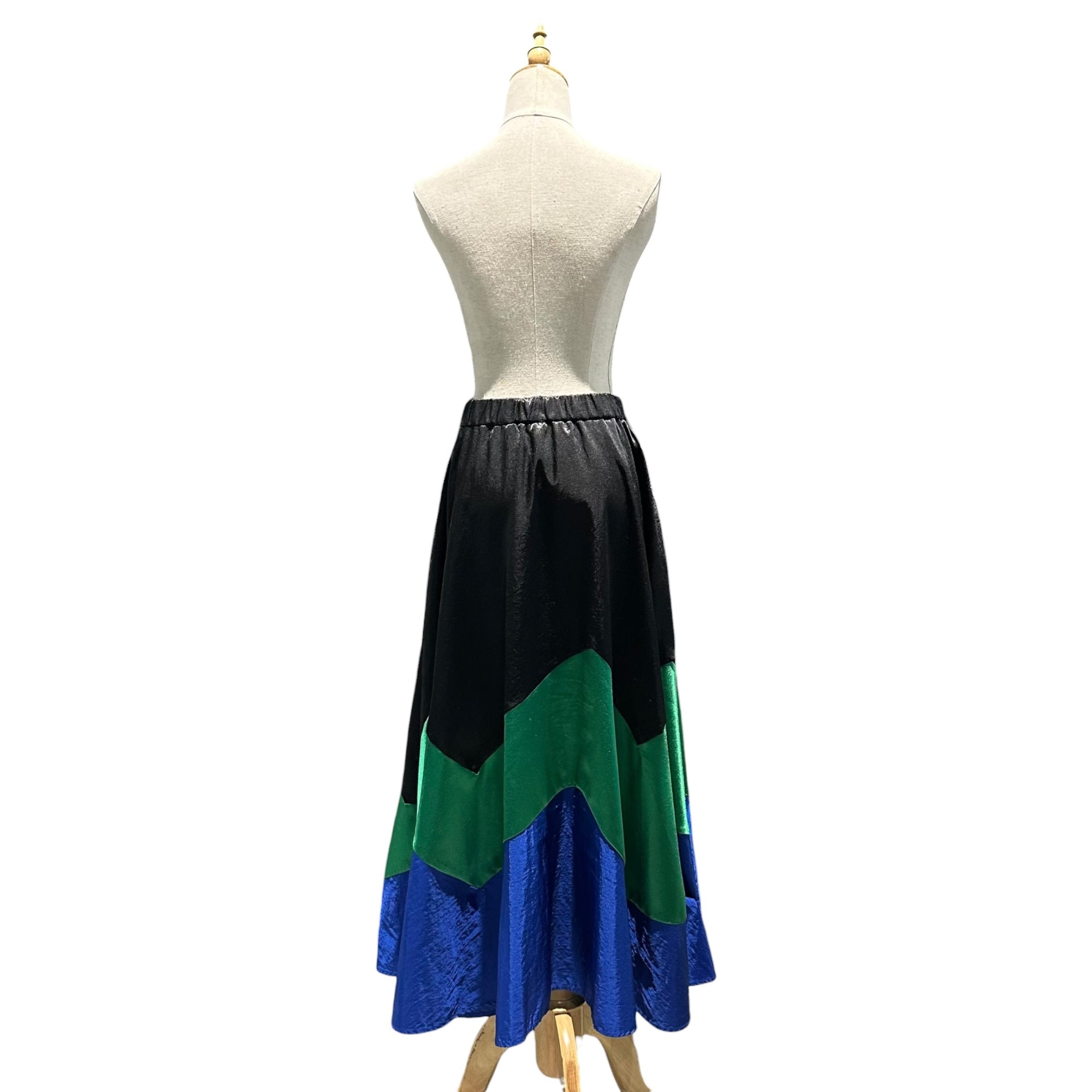UN3D.(アンスリード) Panel Design Easy Flare Skirt パネル デザイン イージー フレア スカート 521940800301-01 38(M) ブラック×グリーン×ブルー
