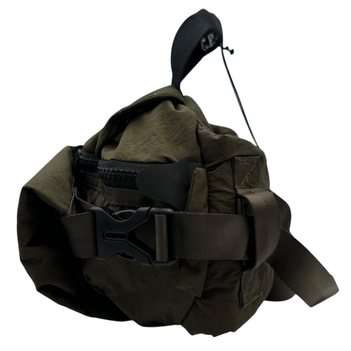 C.P.COMPANY(シーピーカンパニー) 2025SS Plain Paper Touch Waistbag プレーン ペーパー タッチ ウエスト バッグ 18CMAC298A モスグリーン ボディ 斜め掛け ポーチ