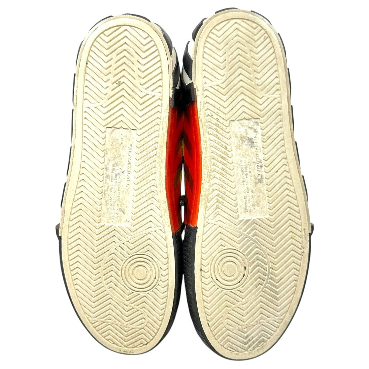 Off-White(オフホワイト) LOW VULCANIEZD ロゴ ローカット スニーカー OMIA085E19C210476040 42(26.5cm) ブラック×イエロー