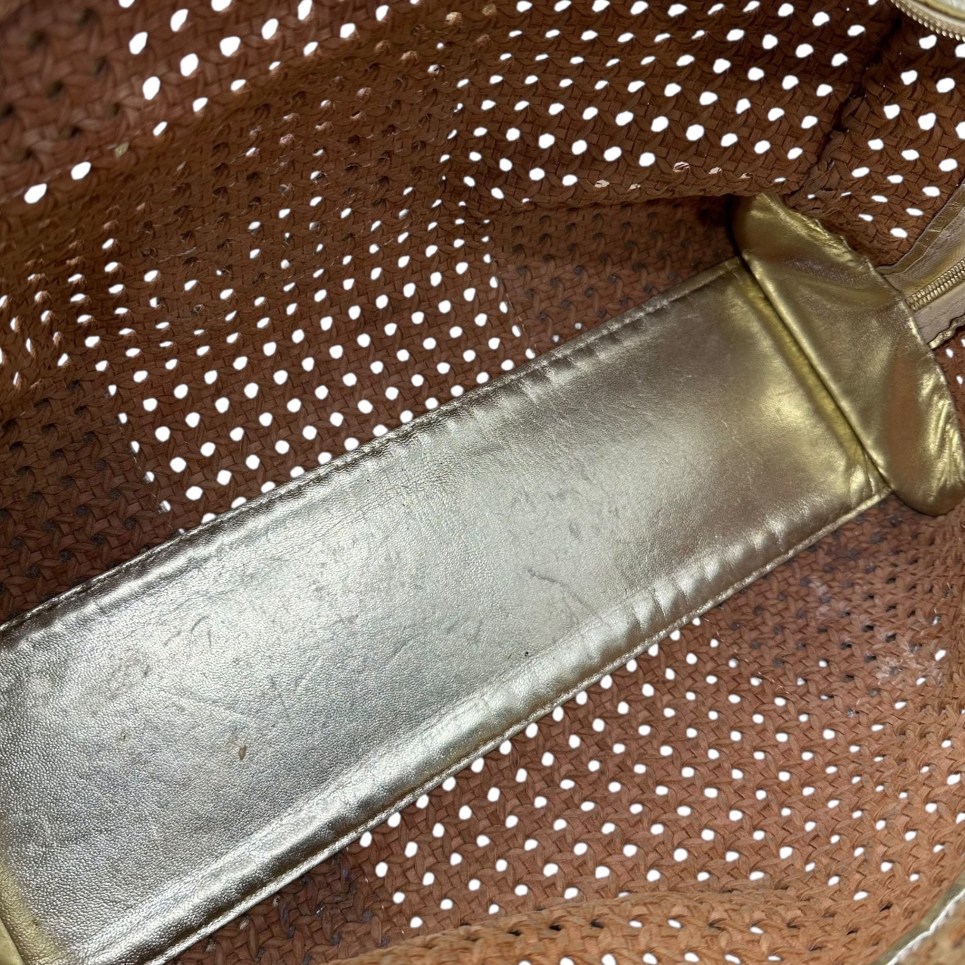 LOEWE(ロエベ) AMAZONA36 Gold Mesh Bag アマソナ 36 ゴールド メッシュ ハンド バッグ ゴールド