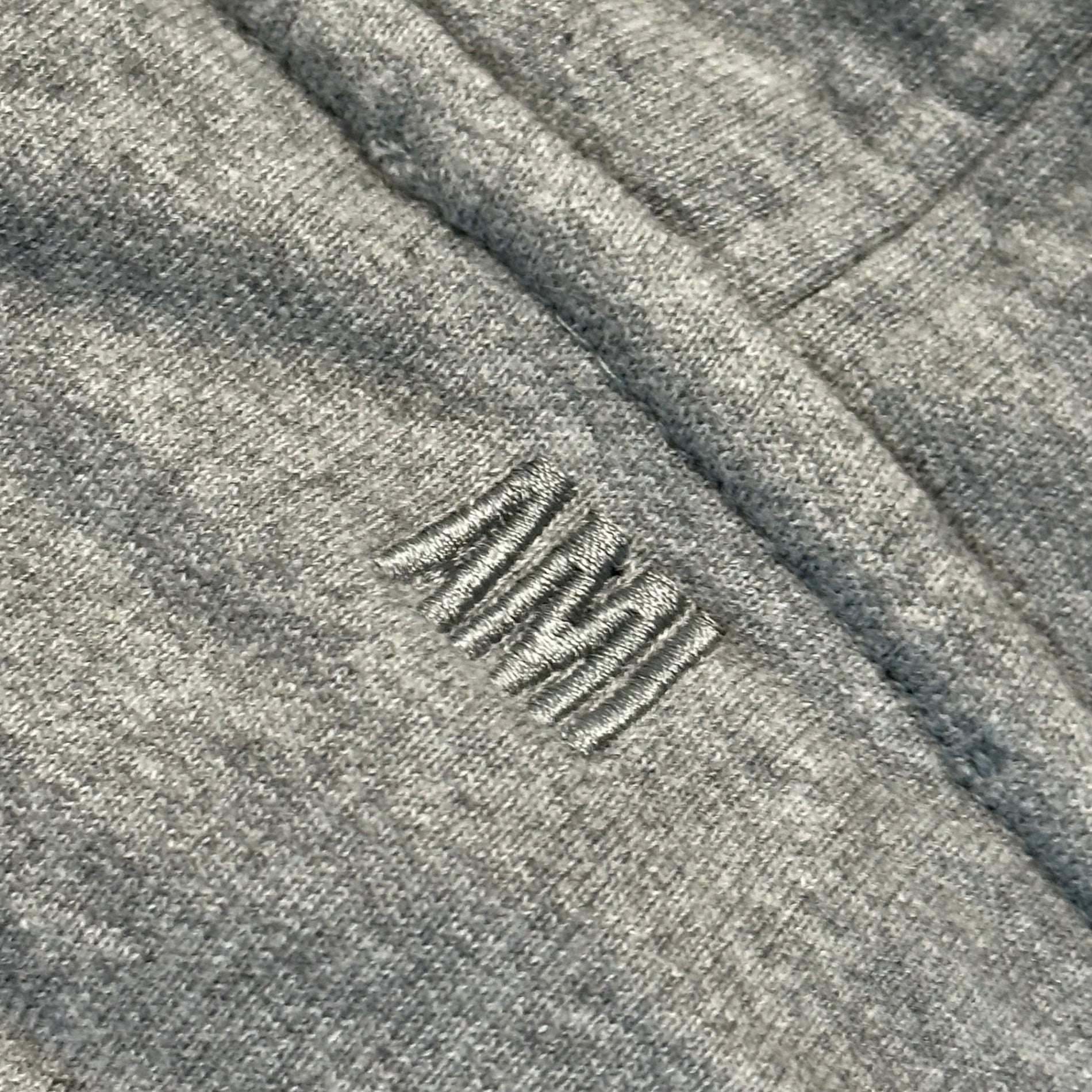 ami alexandre mattiussi(アミアレクサンドルマテュッシ) 24SS SMALL RED AMI DE COEUR HOODIE ハート ロゴ 刺繍 プルオーバー パーカー BFUSW200.730 L ライトグレー AMI PARIS