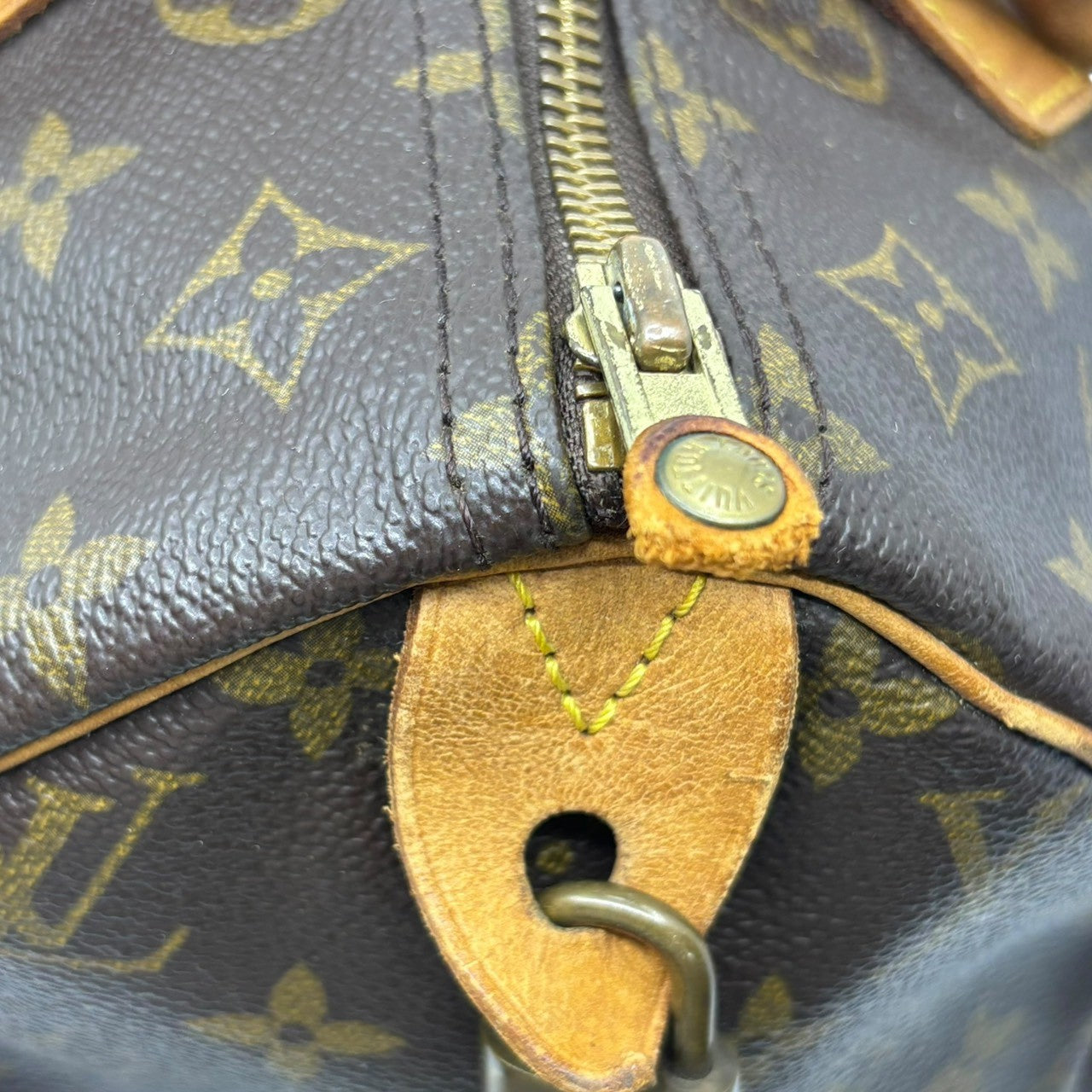 LOUIS VUITTON(ルイヴィトン) 90's Speedy 30 - Monogram 90年代 スピーディー 30 モノグラム ハンドバッグ 型番:M41526 製造番号:SP1904 ブラウン 旧型