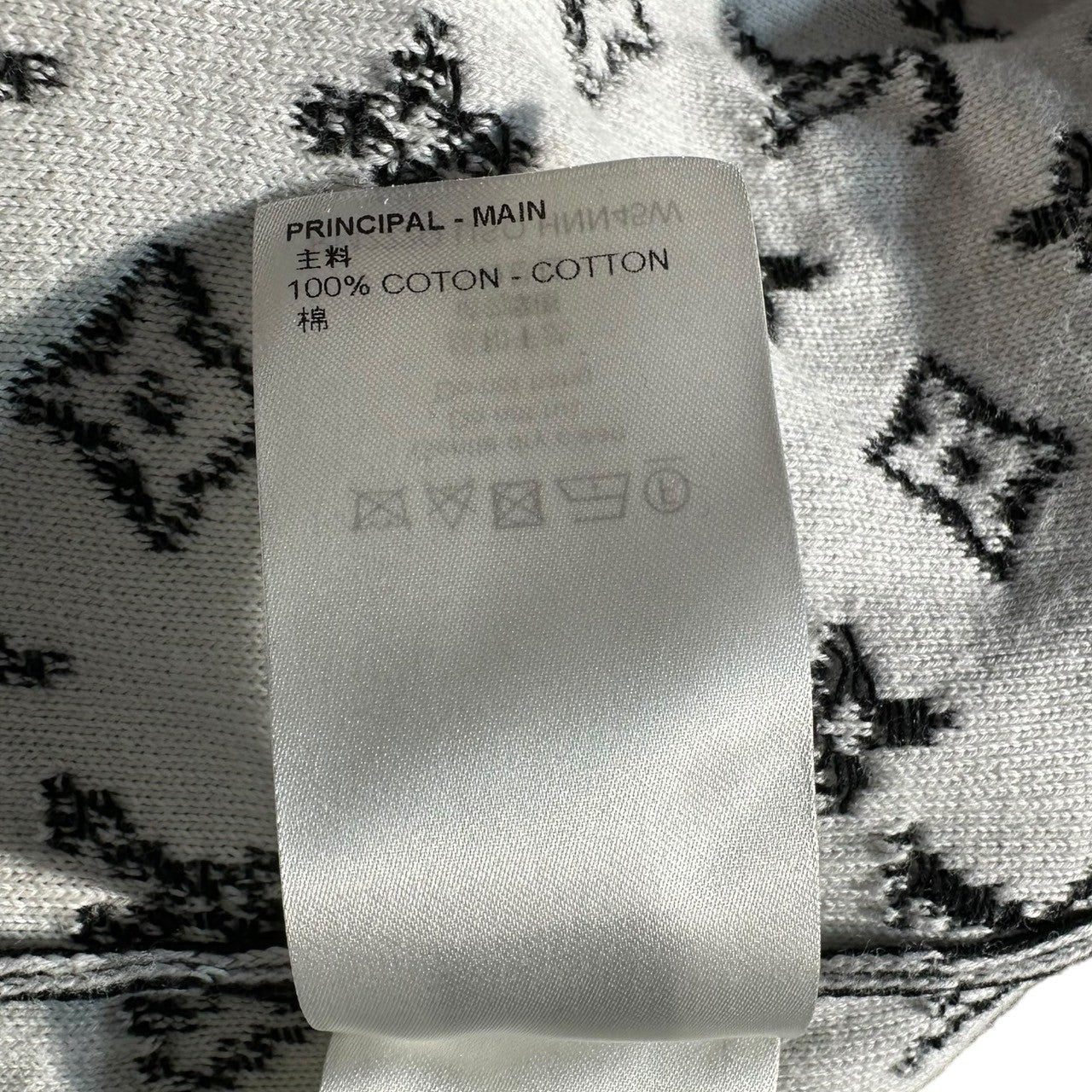 LOUIS VUITTON(ルイヴィトン) 22AW Monogram Gradient Cotton Hoodie Pullover Parka モノグラム グラディエント コットン フーディー プルオーバー パーカー RM222Q USO HNN45W XL ブラック CA36929 VCCM08 国内参考定価210,100円(税込)