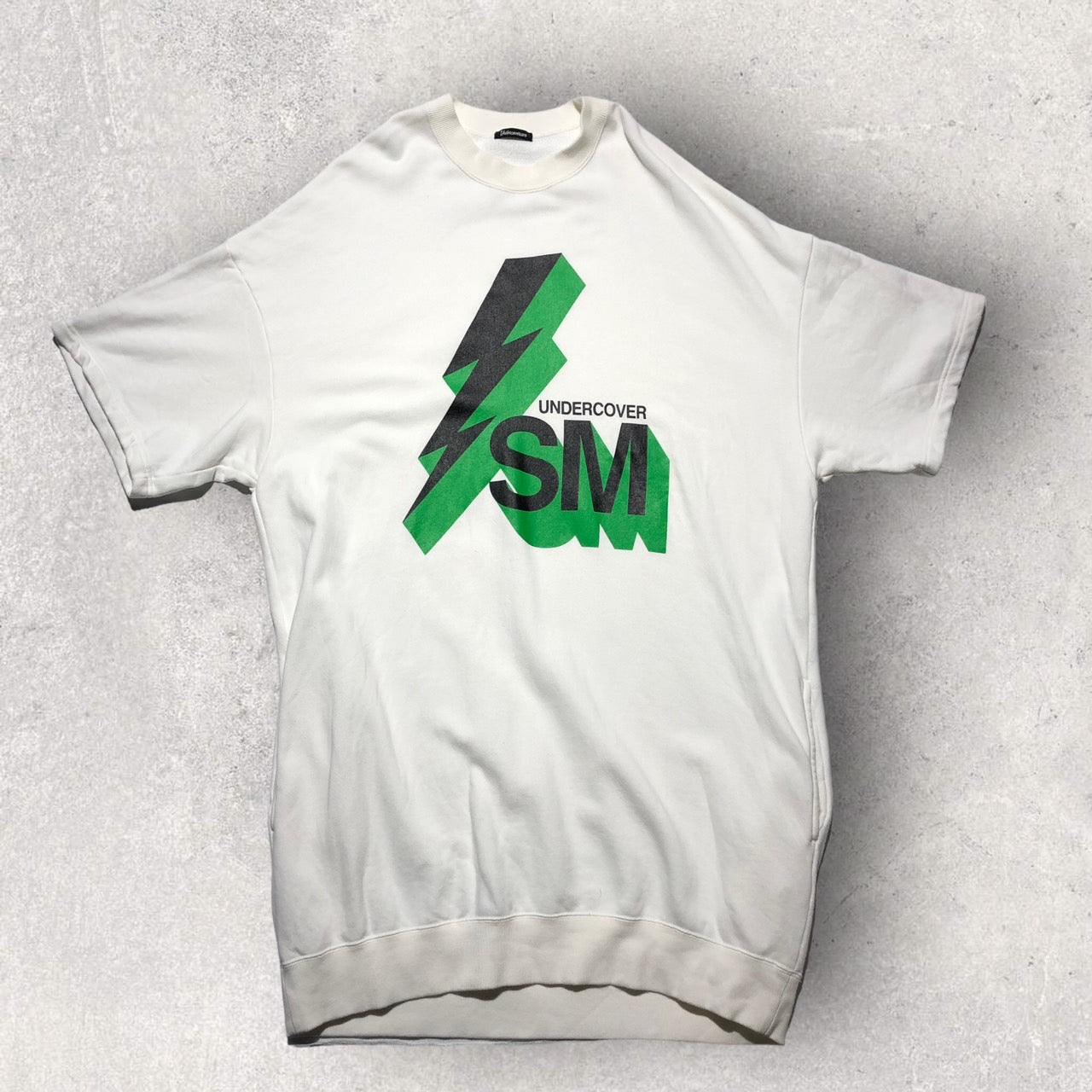 UNDERCOVERISM(アンダーカバーイズム) ロゴビッグサイズスウェットプルオーバー UI2A4807 2 ホワイト