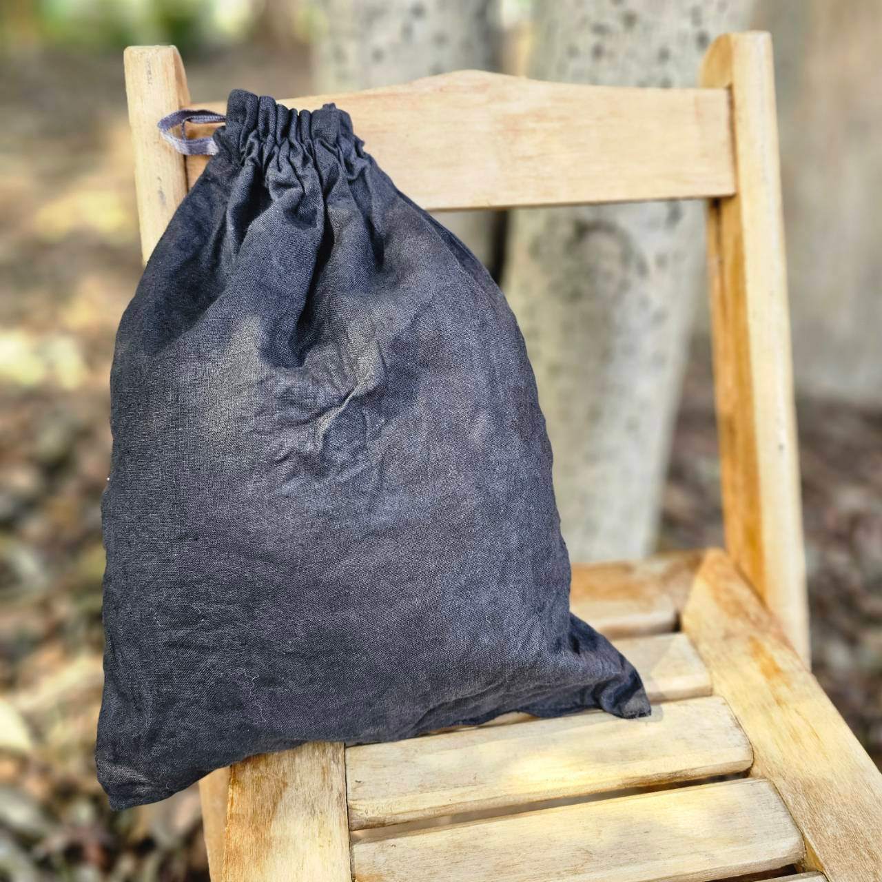 Euro antique(ヨーロッパアンティーク) antique linen cutwork embroidery purse アンティークリネンのカットワーク刺繍巾着 ポーチ 後染め加工 ブラック