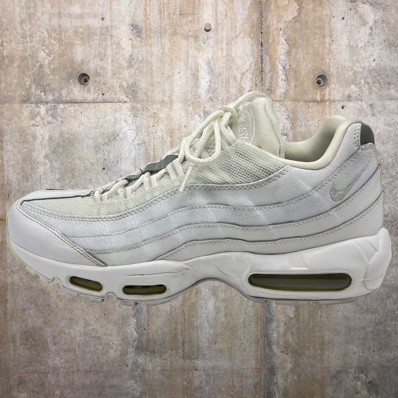 NIKE(ナイキ) AIR MAX 95 ESSENTIAL/エアマックス95/ローカットスニーカー AT9865-100 28.5cm ホワイト